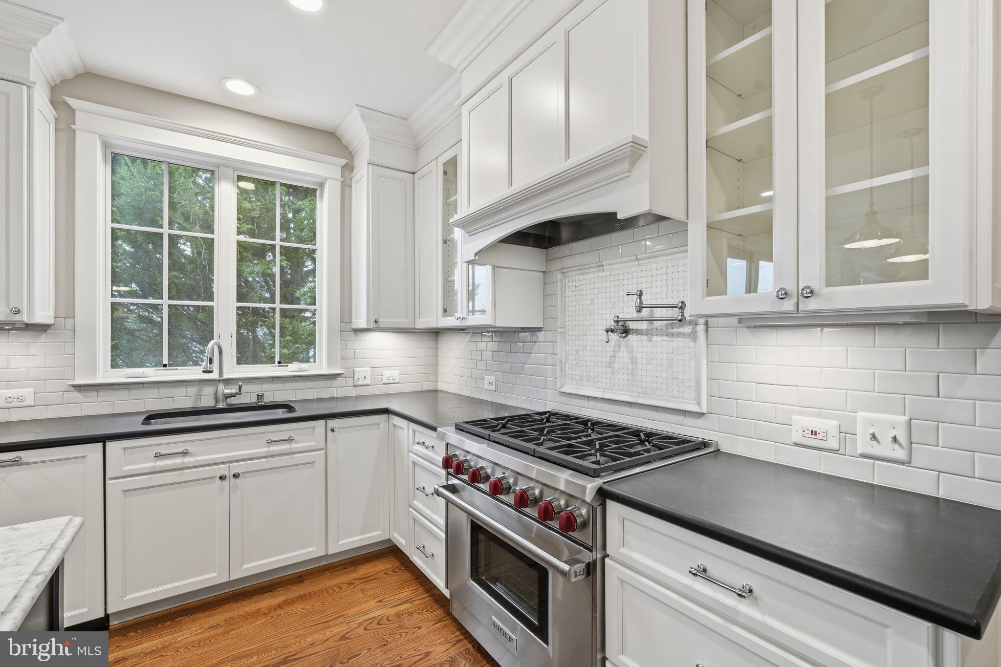 GLENBROOK VILLAGE - Residential