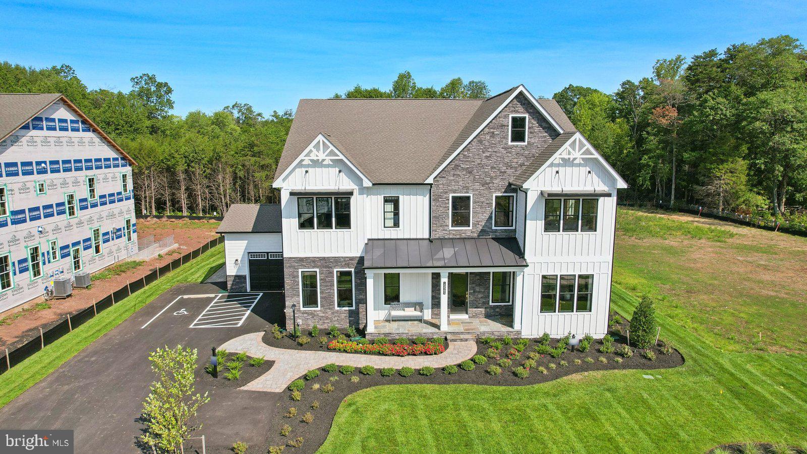 VIRGINIA CROSSING - Residential