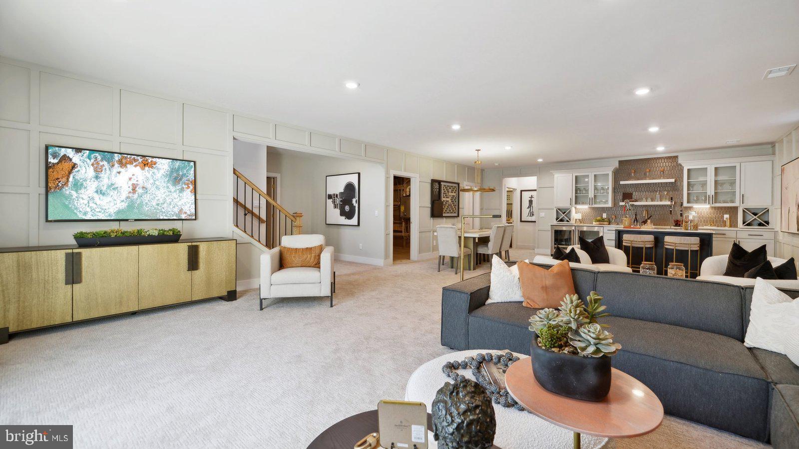 VIRGINIA CROSSING - Residential