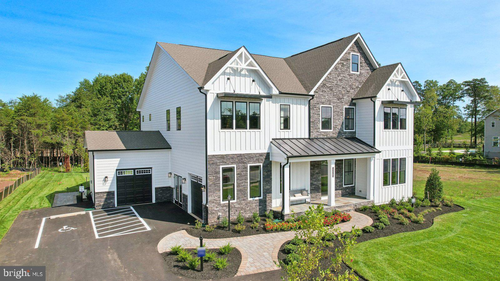 VIRGINIA CROSSING - Residential