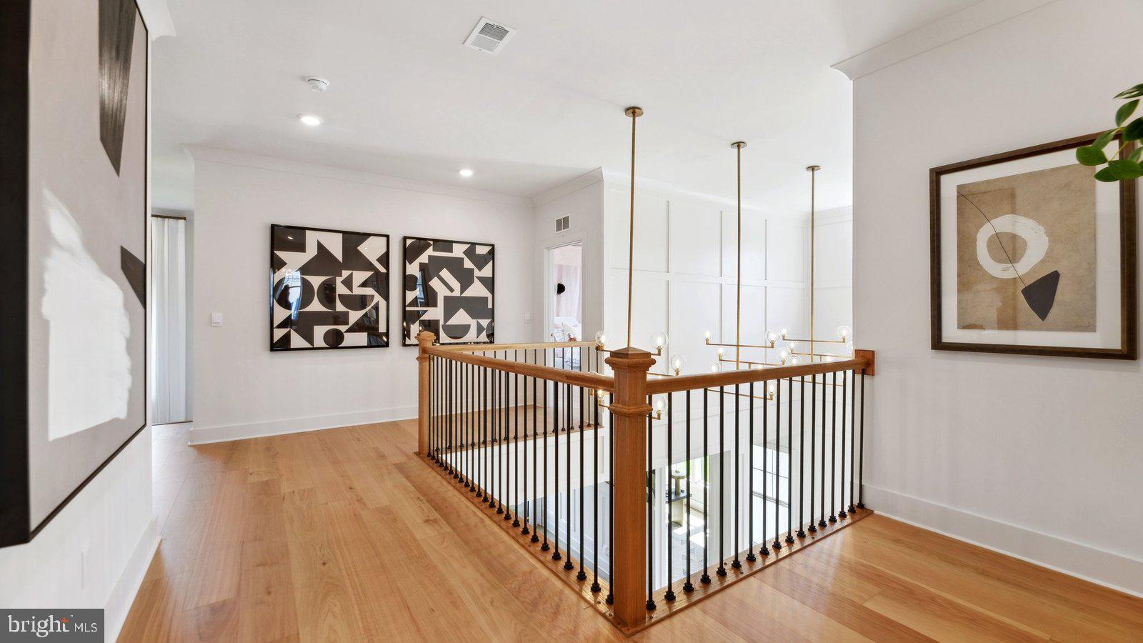 VIRGINIA CROSSING - Residential