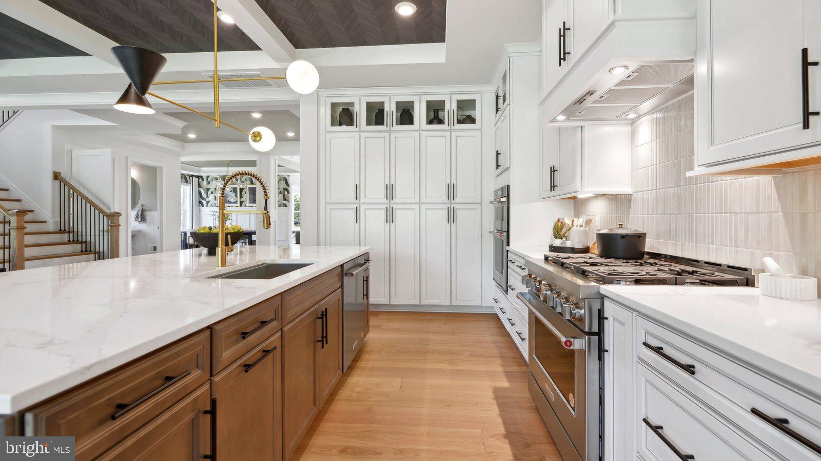 VIRGINIA CROSSING - Residential