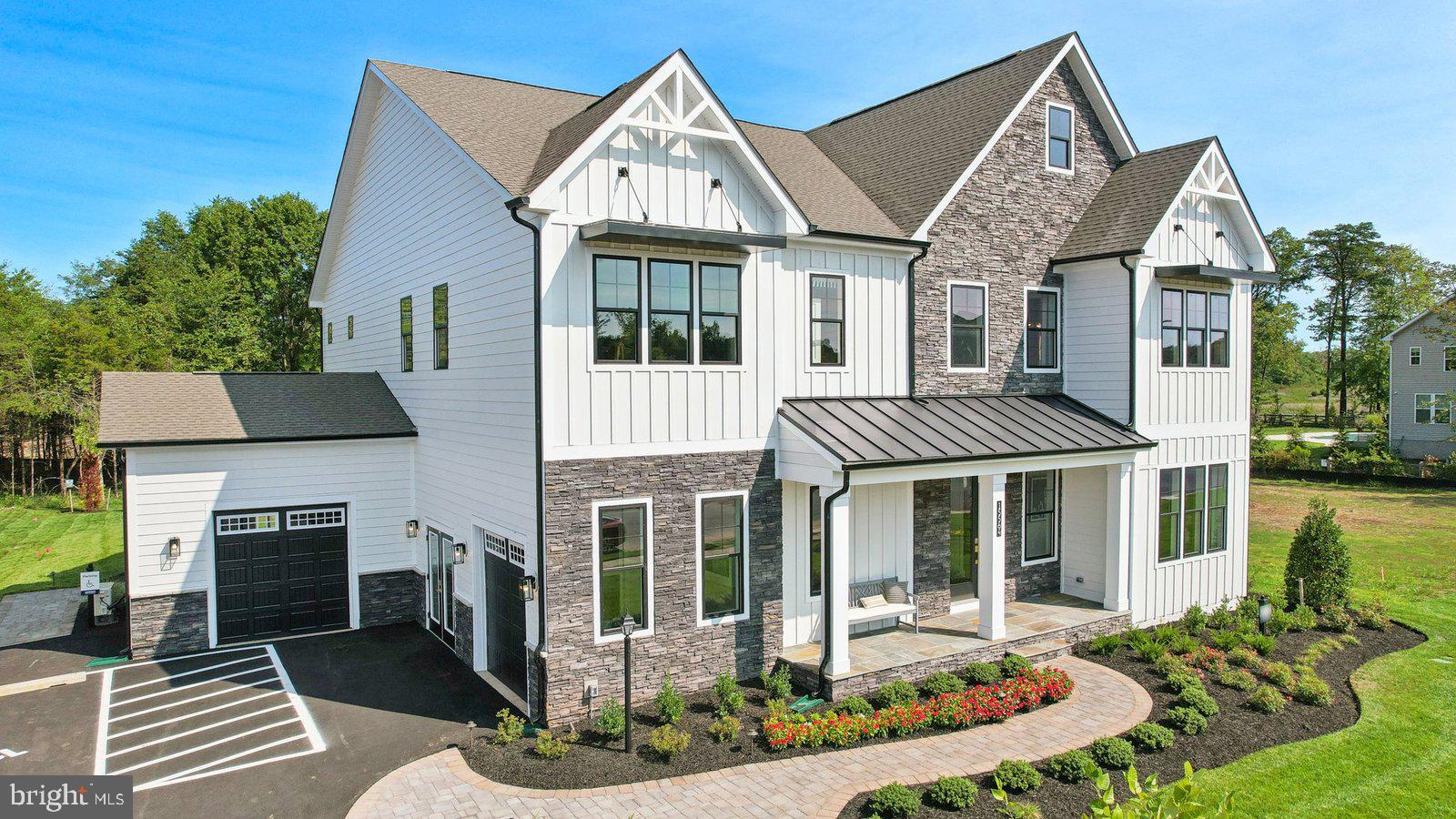 VIRGINIA CROSSING - Residential