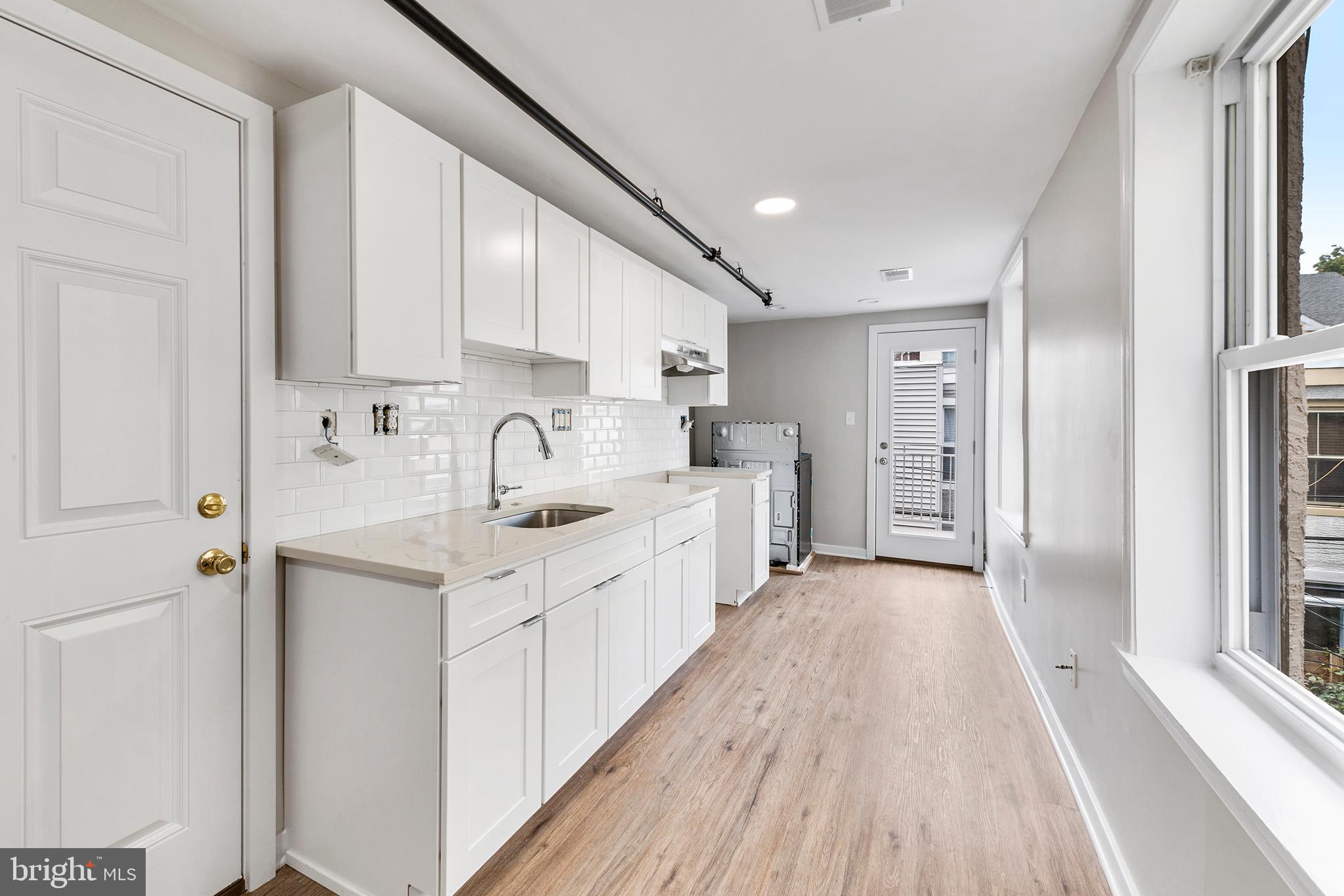GRADUATE HOSPITAL - Residential Lease