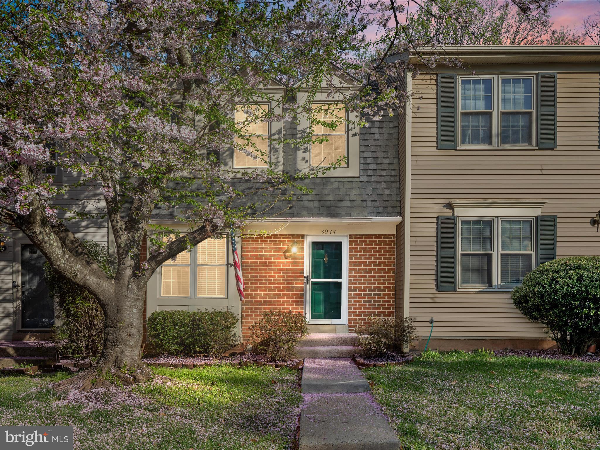 FAIR WOODS - Residential