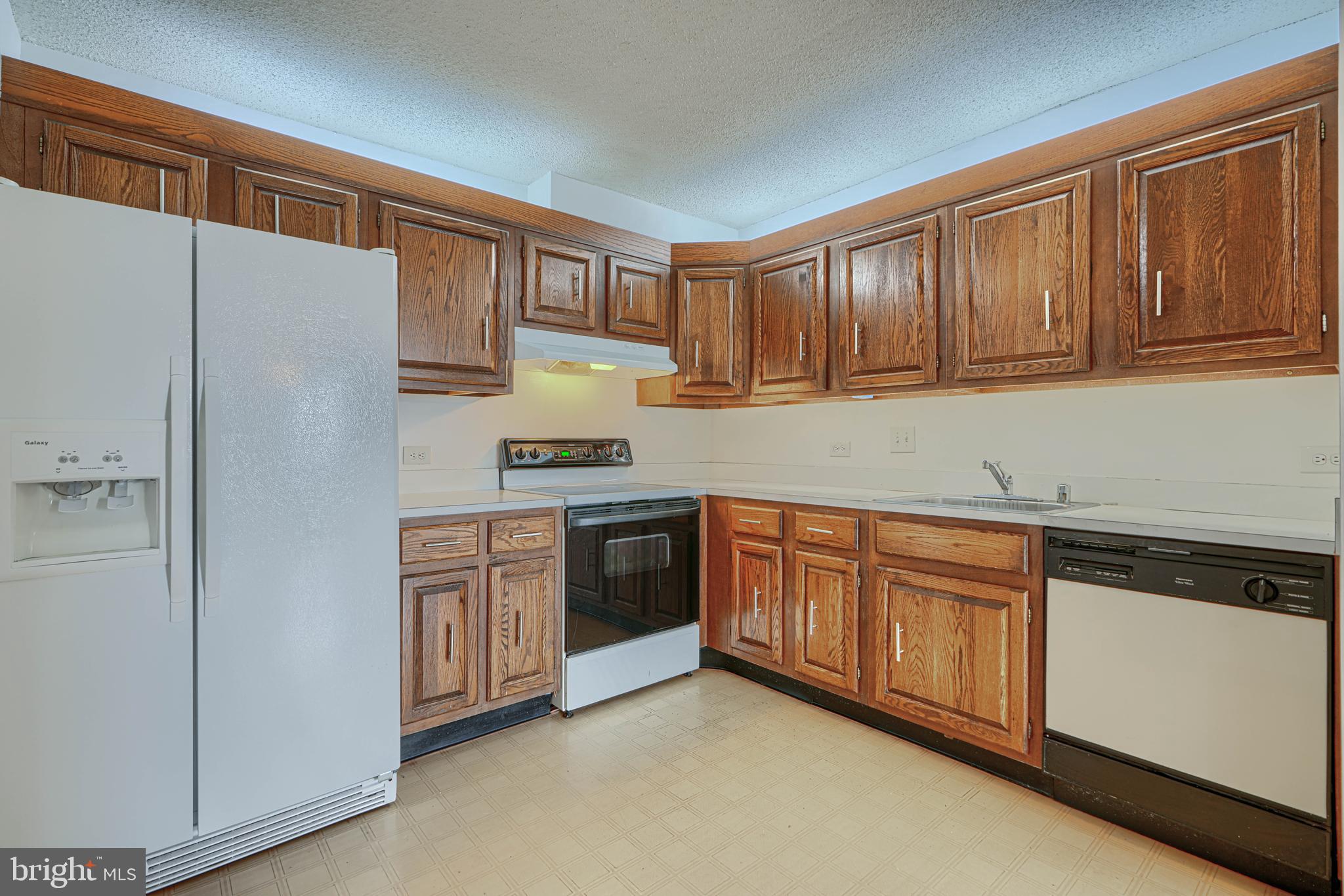 TUSCANY-CANTERBURY - Residential