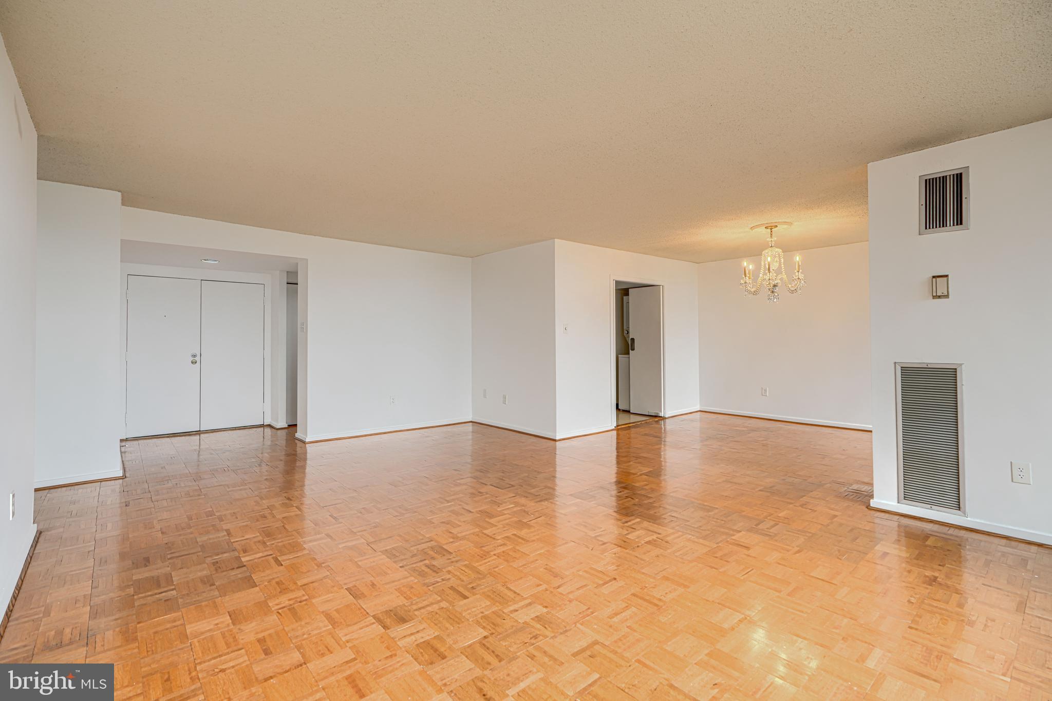 TUSCANY-CANTERBURY - Residential