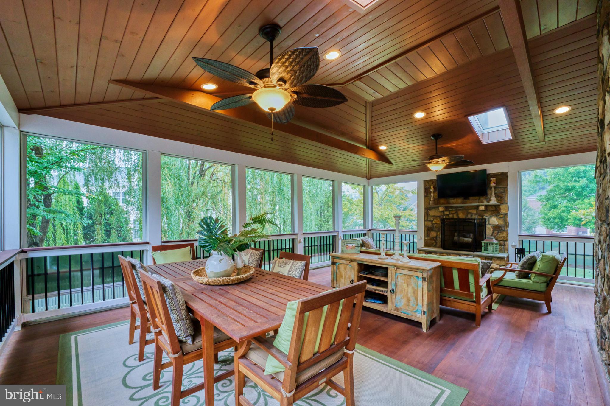BELMONT COUNTRY CLUB - Residential