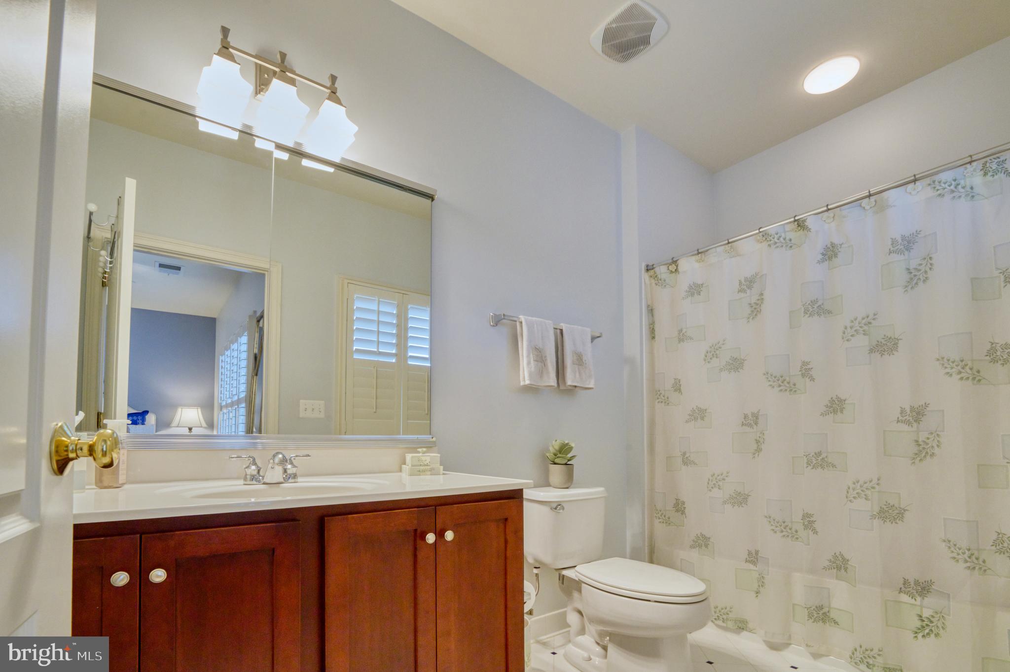 BELMONT COUNTRY CLUB - Residential