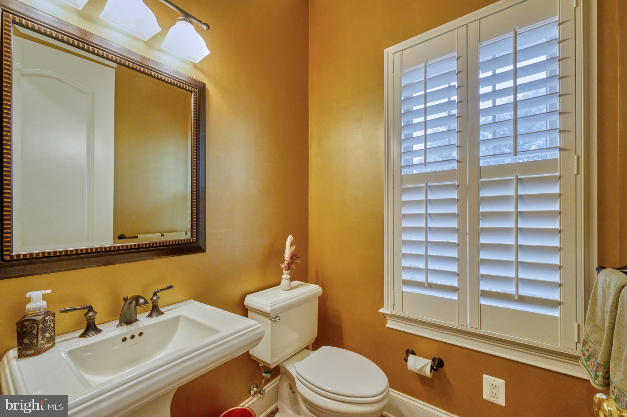 BELMONT COUNTRY CLUB - Residential