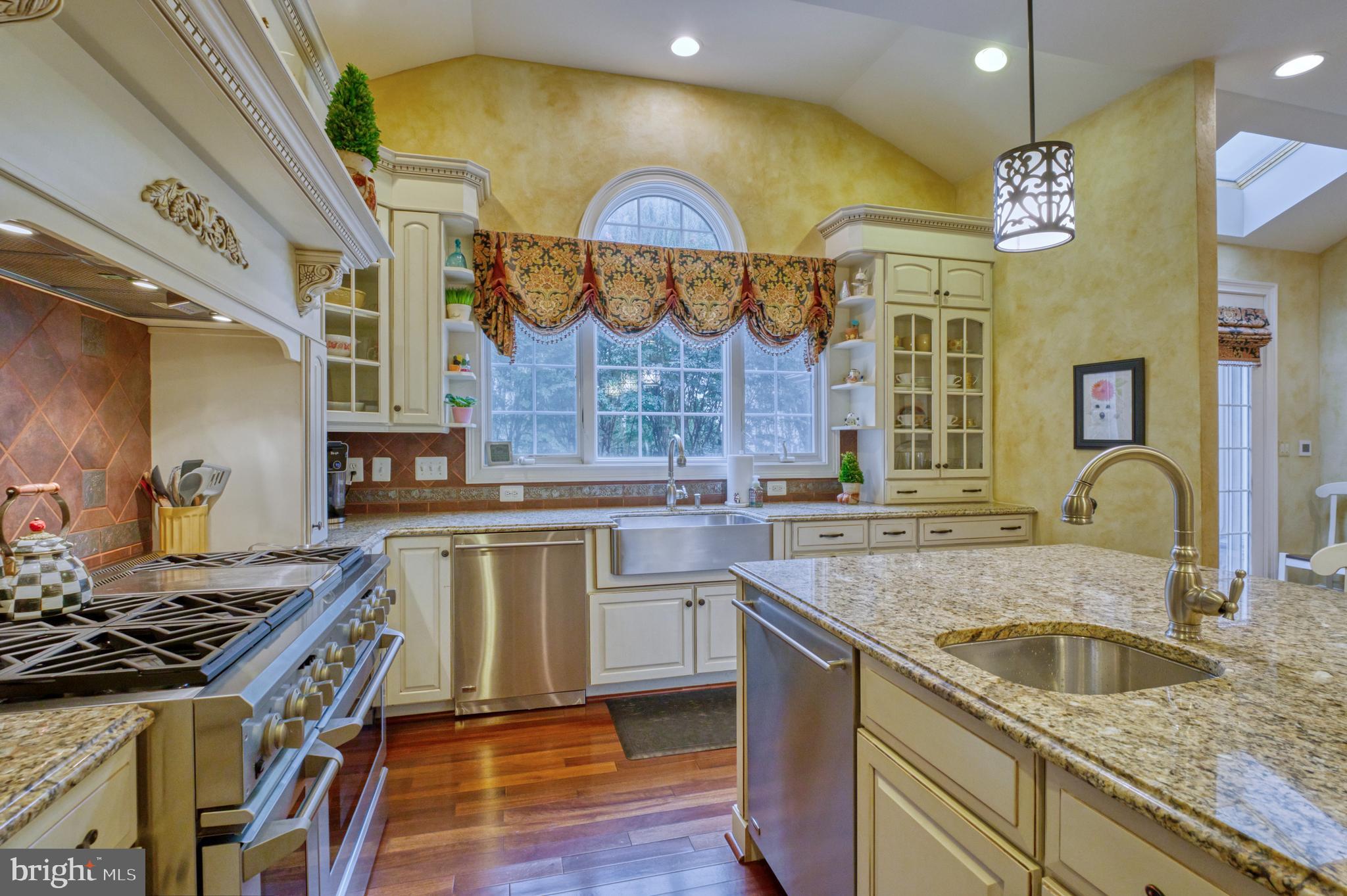 BELMONT COUNTRY CLUB - Residential