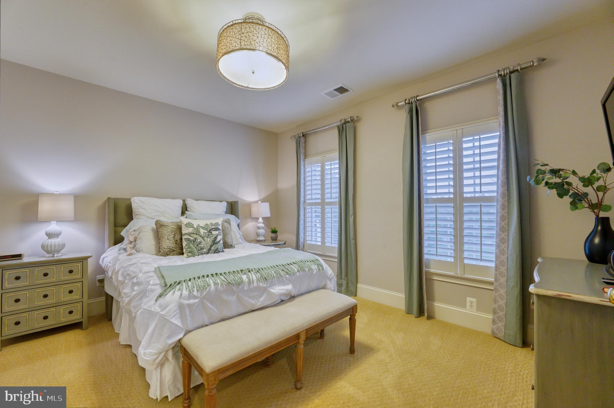 BELMONT COUNTRY CLUB - Residential