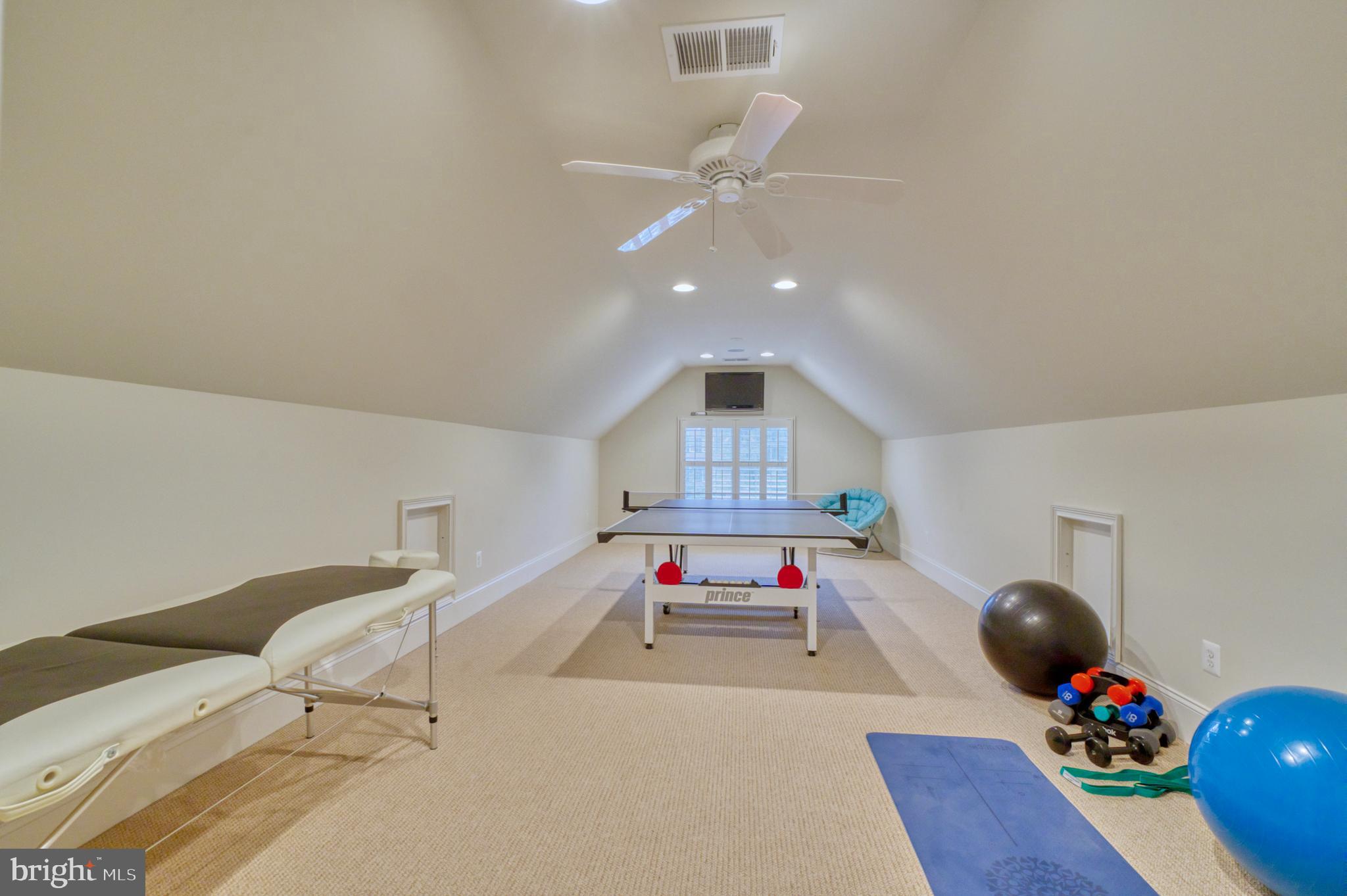 BELMONT COUNTRY CLUB - Residential