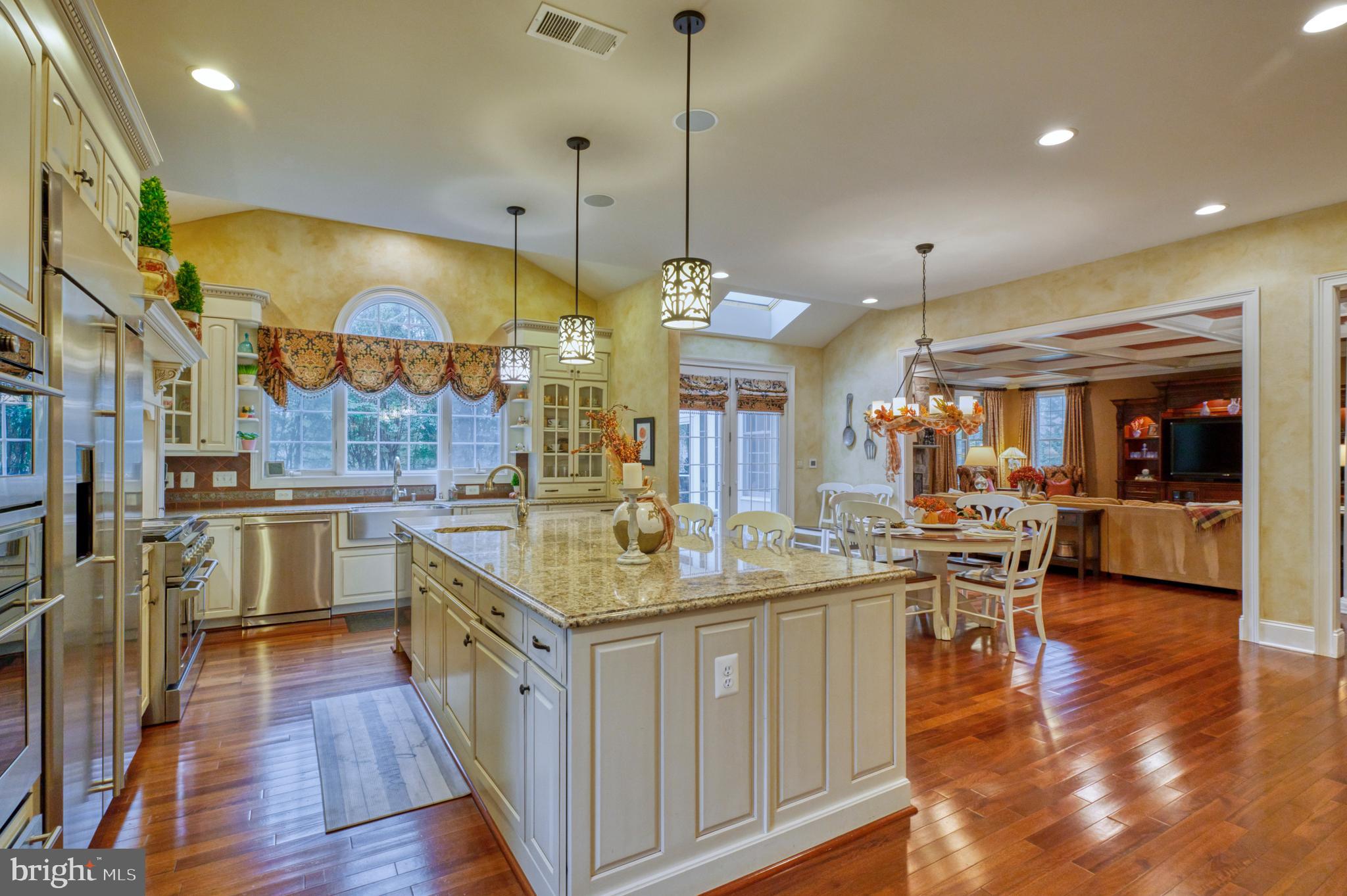 BELMONT COUNTRY CLUB - Residential