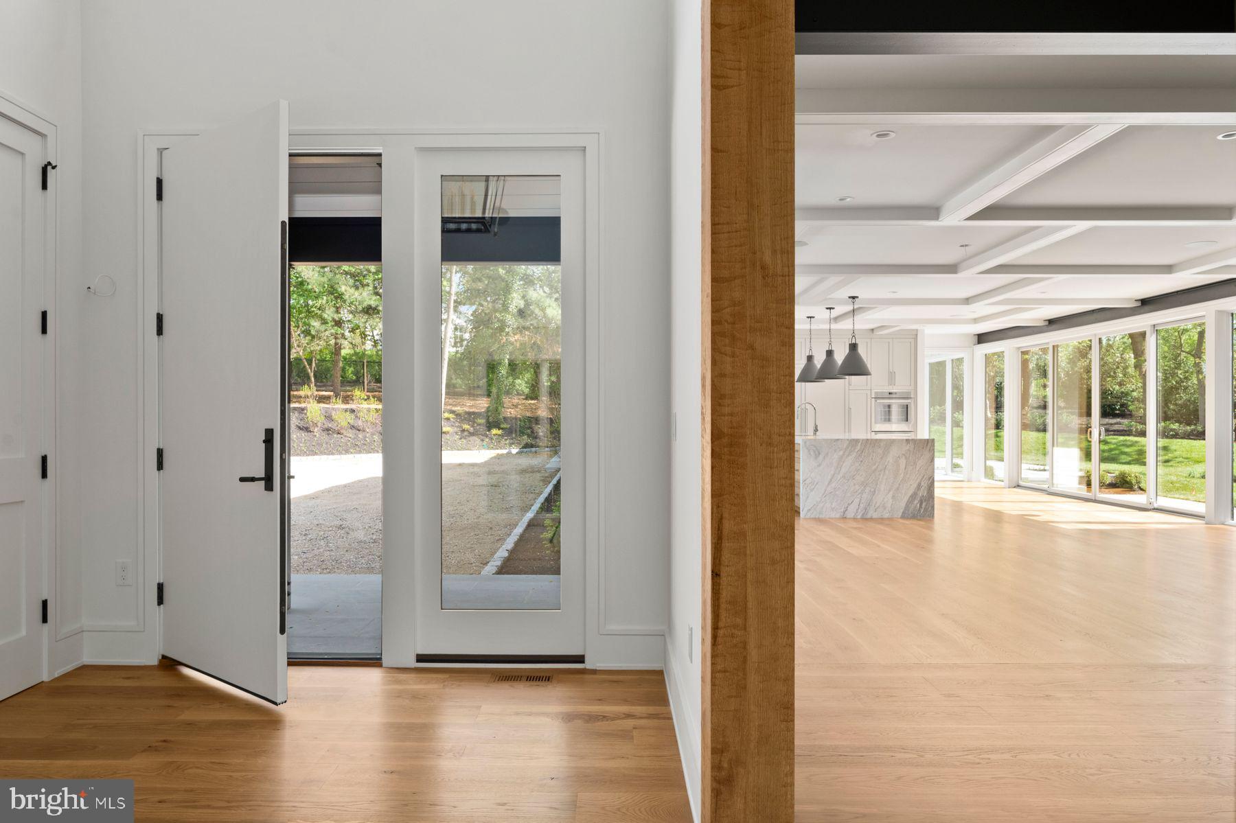 CHESTNUT HILL - Residential