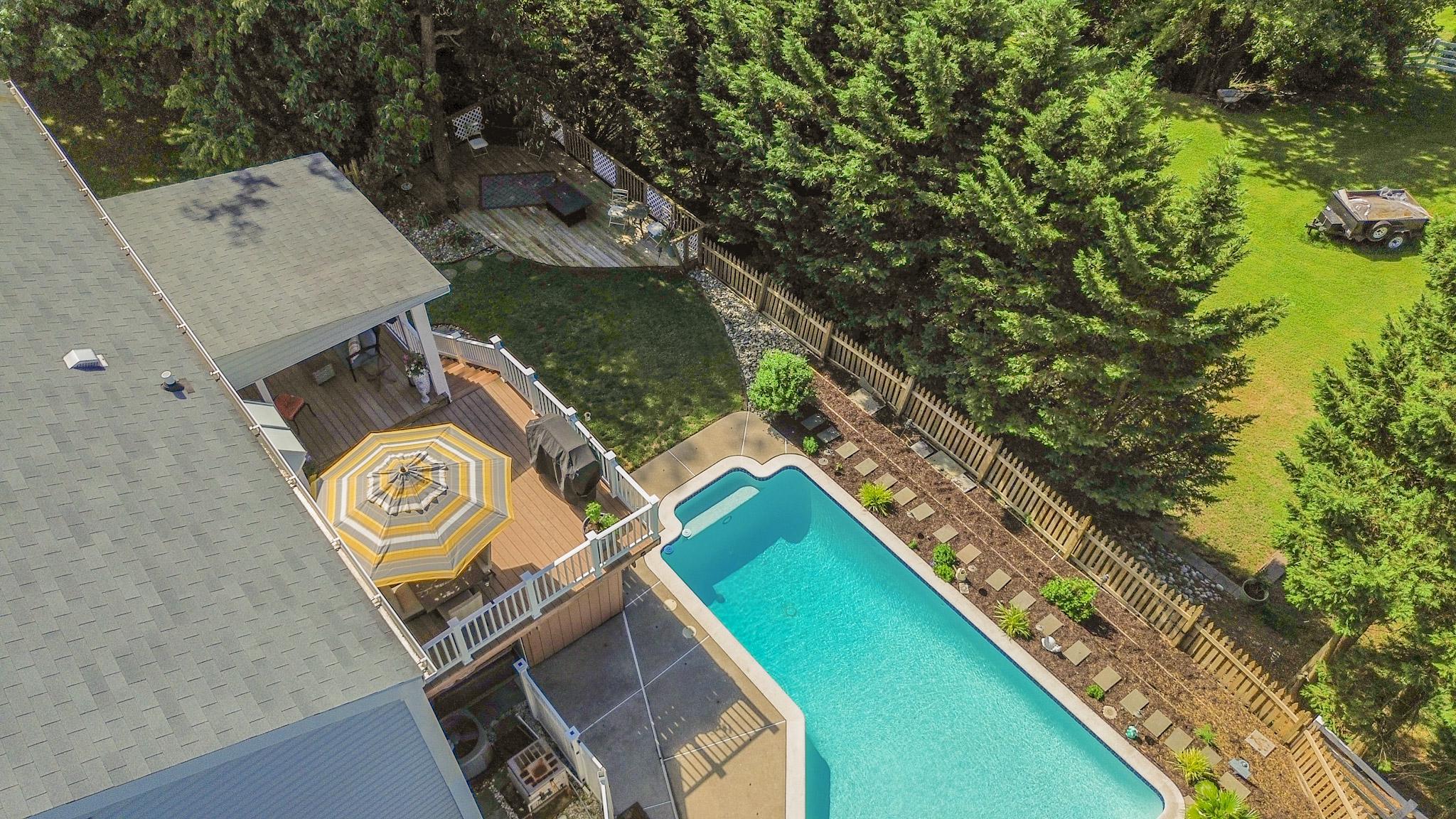 FERGUSON MEADOWS - Residential