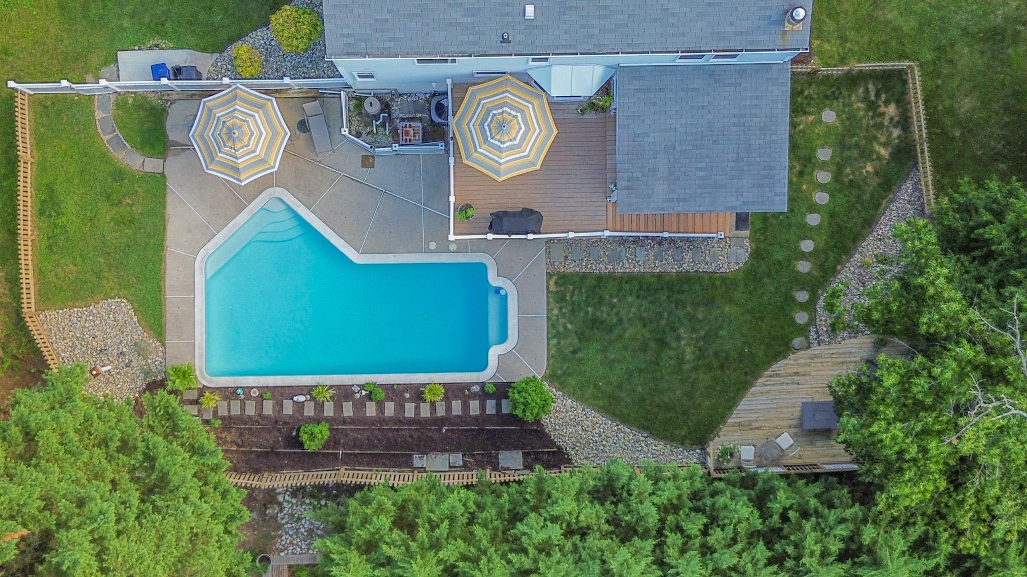 FERGUSON MEADOWS - Residential