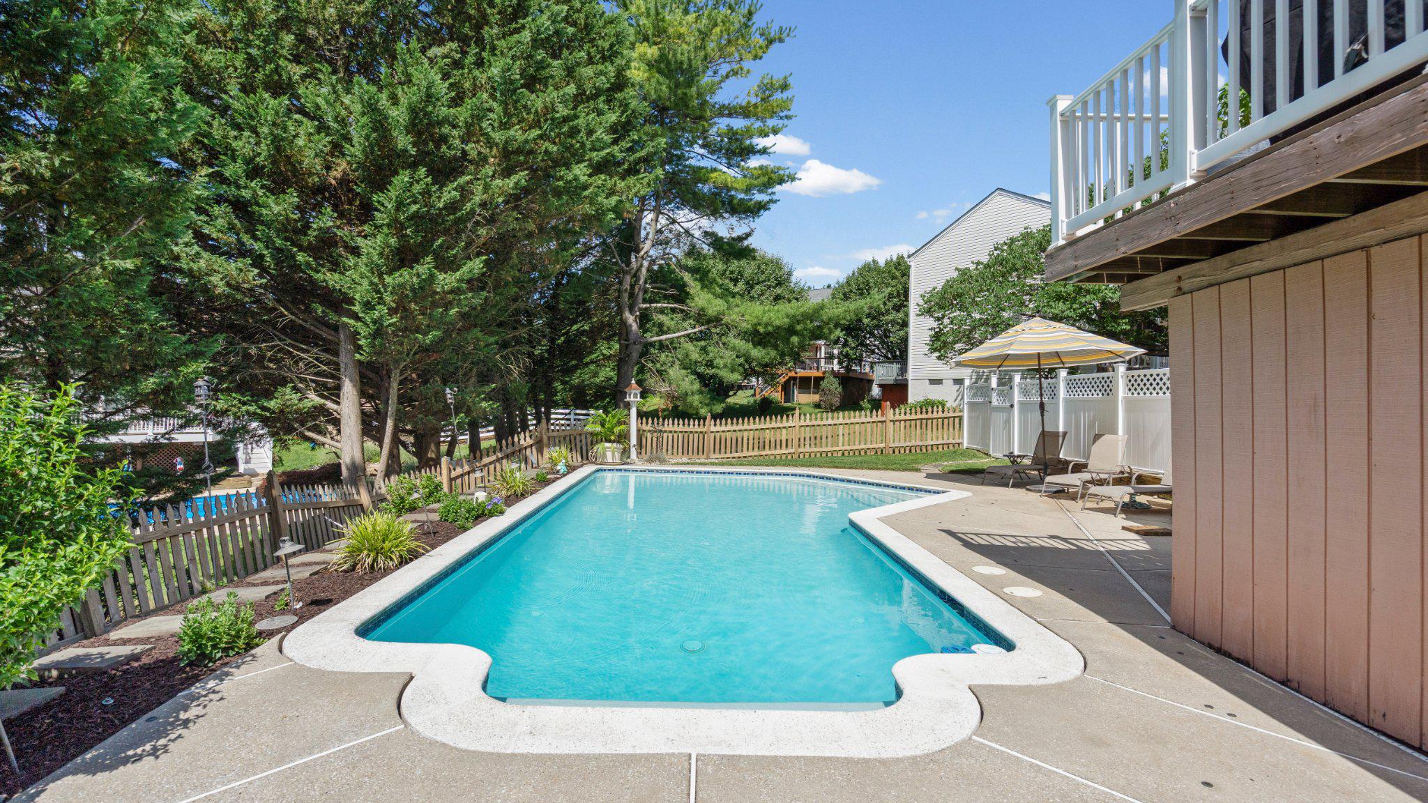 FERGUSON MEADOWS - Residential