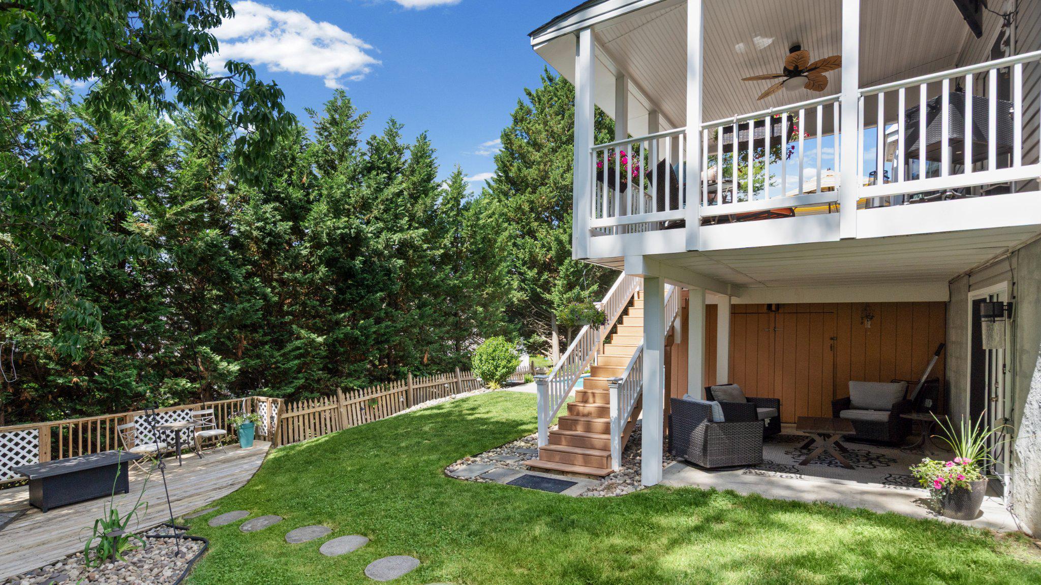 FERGUSON MEADOWS - Residential