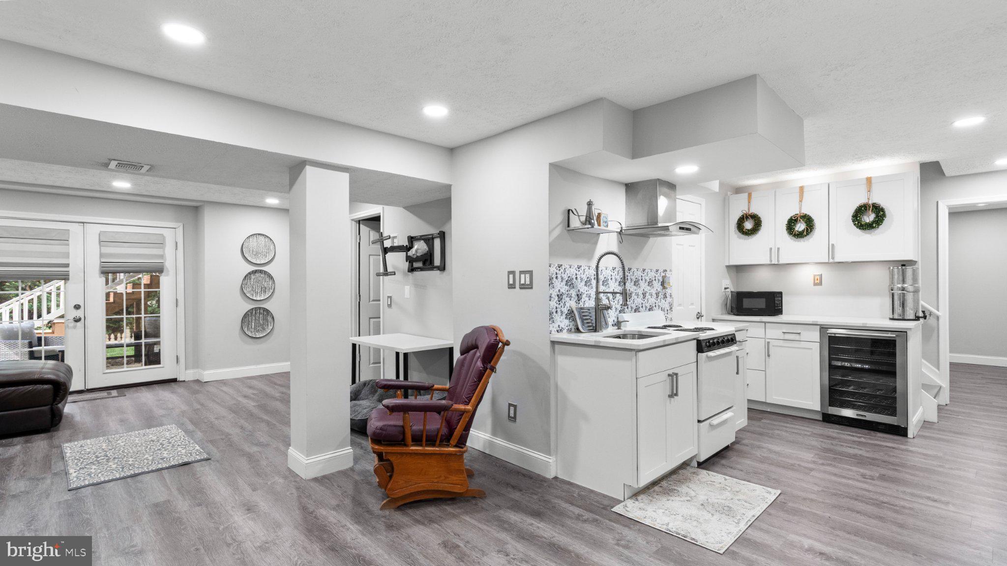 FERGUSON MEADOWS - Residential