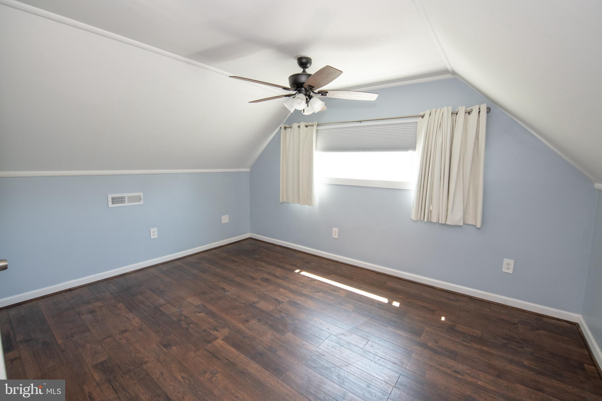 RED CEDAR HILL - Residential