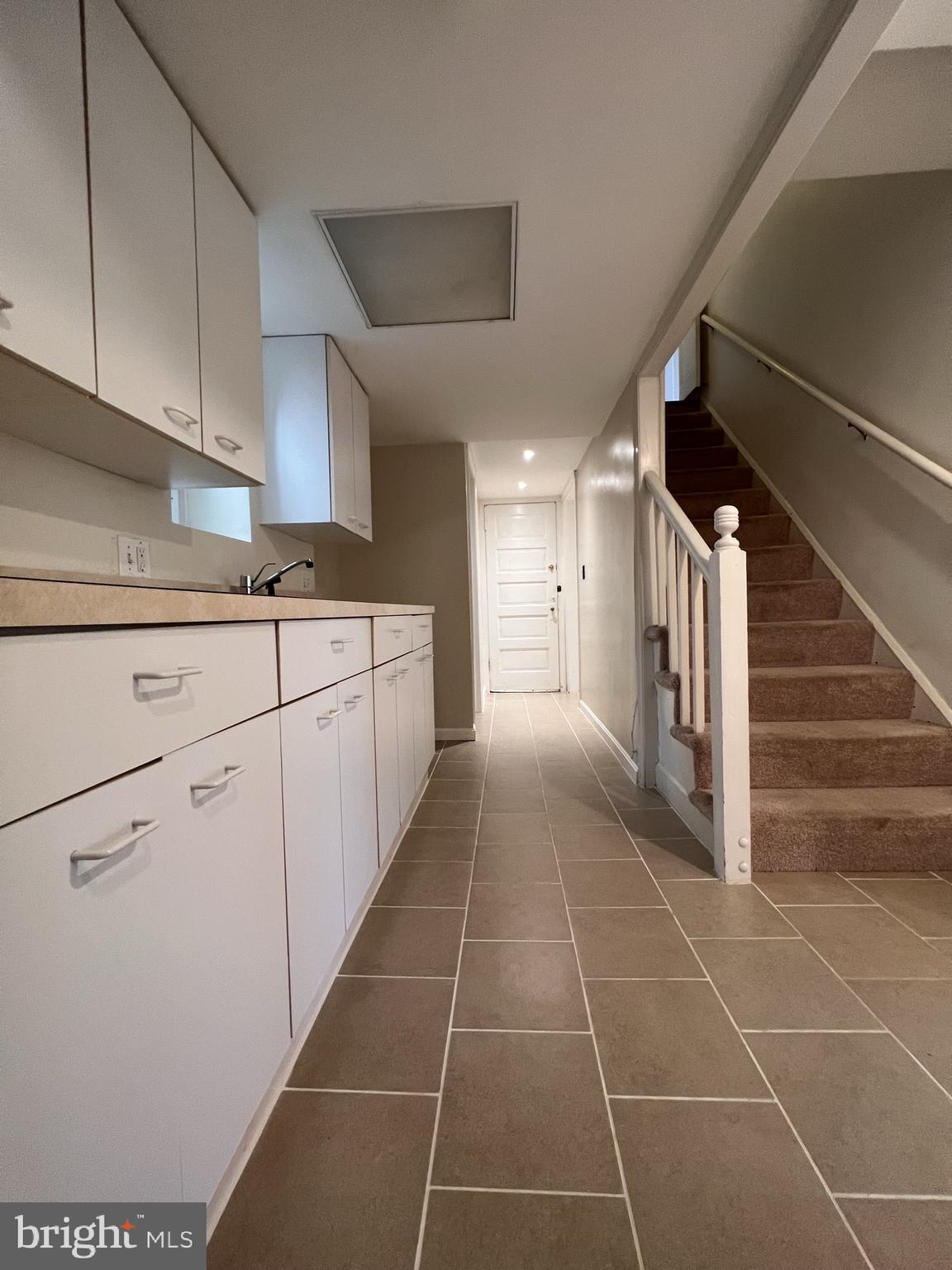 AURORA HILLS - Residential Lease