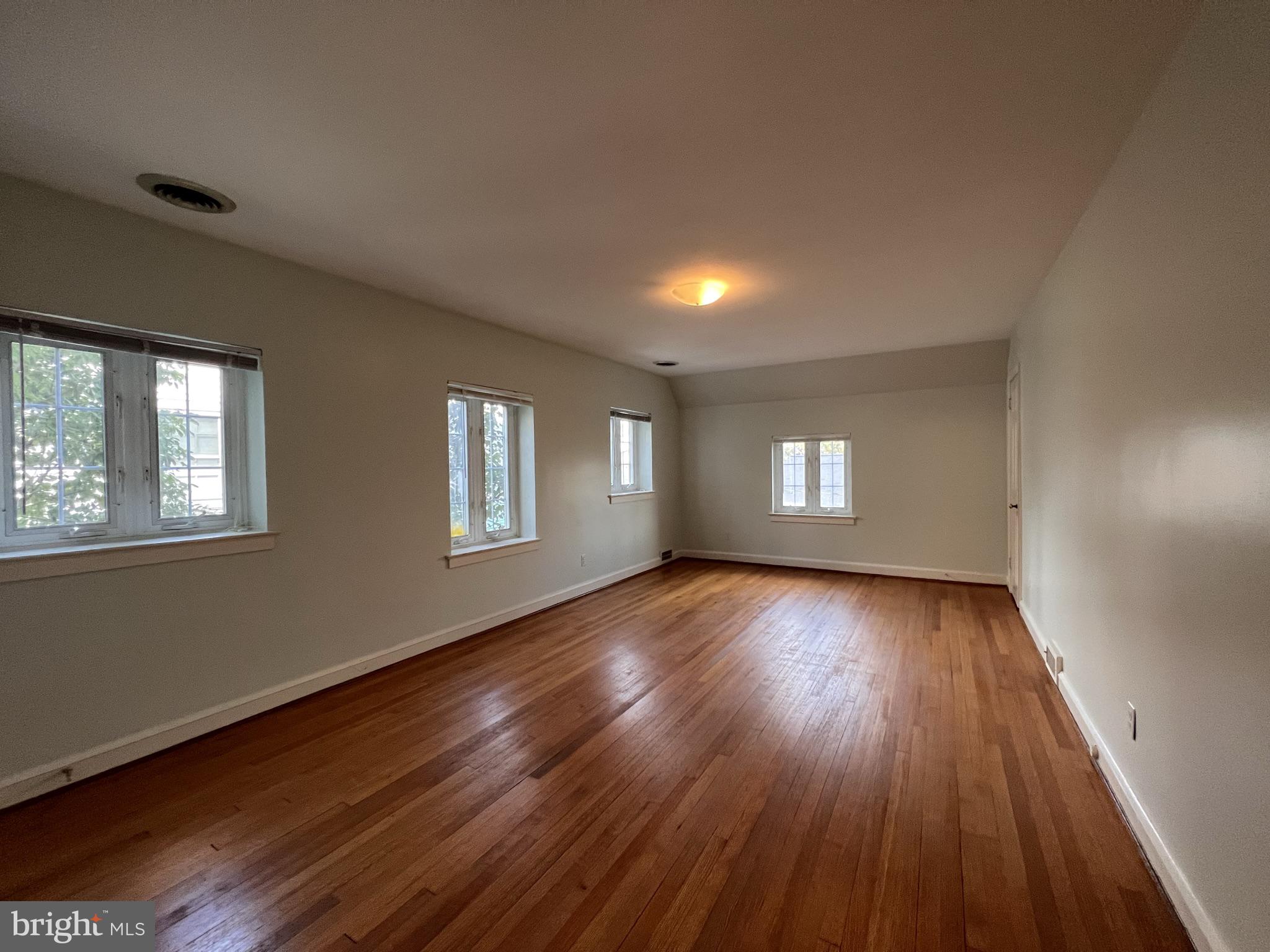 AURORA HILLS - Residential Lease