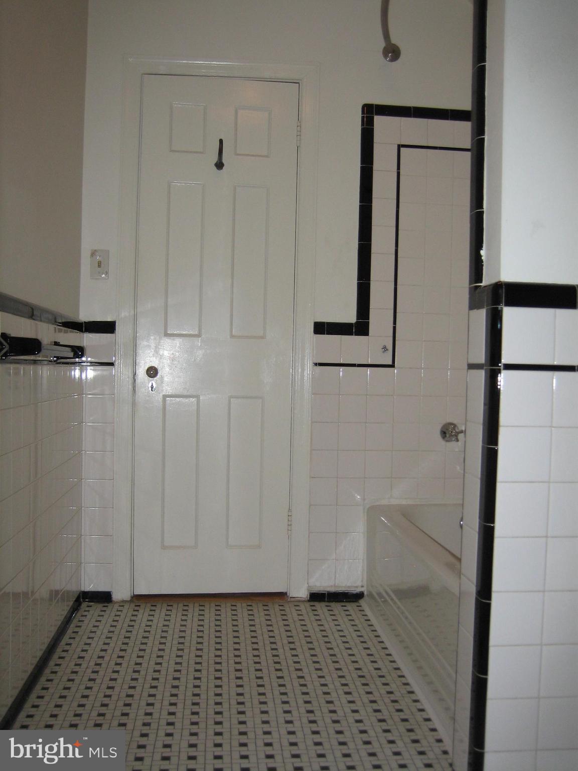 AURORA HILLS - Residential Lease