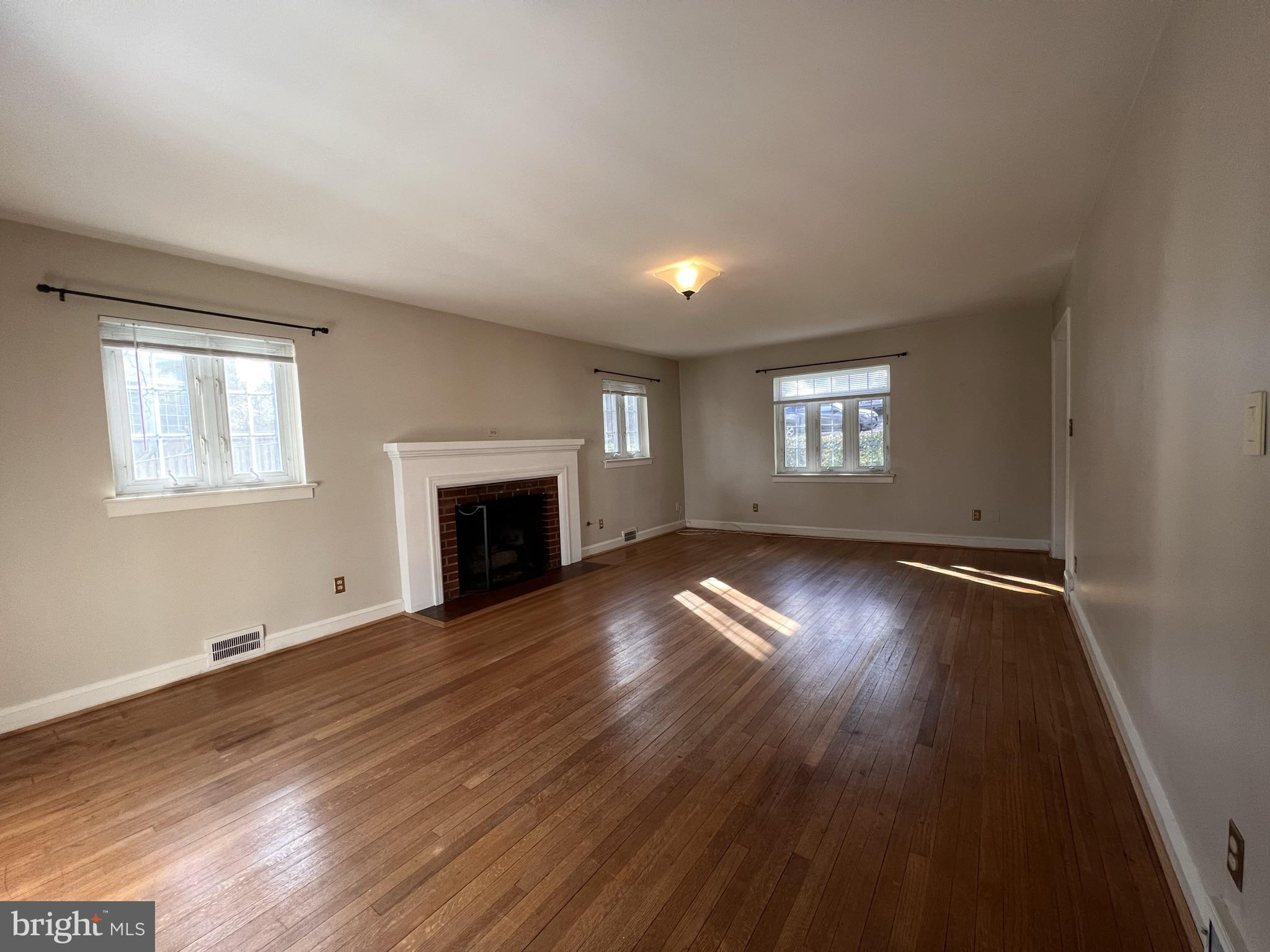 AURORA HILLS - Residential Lease