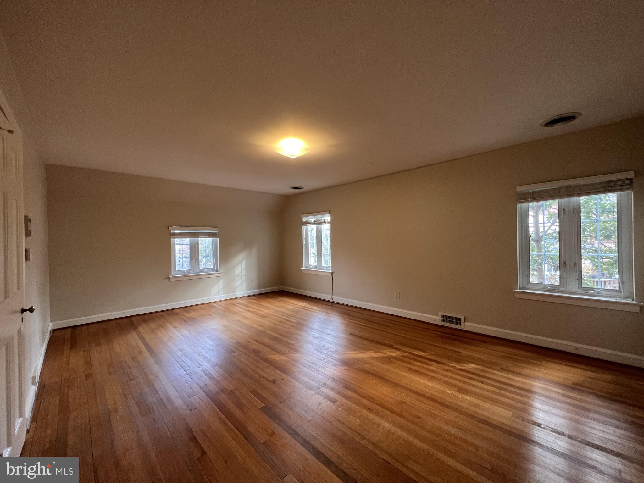 AURORA HILLS - Residential Lease