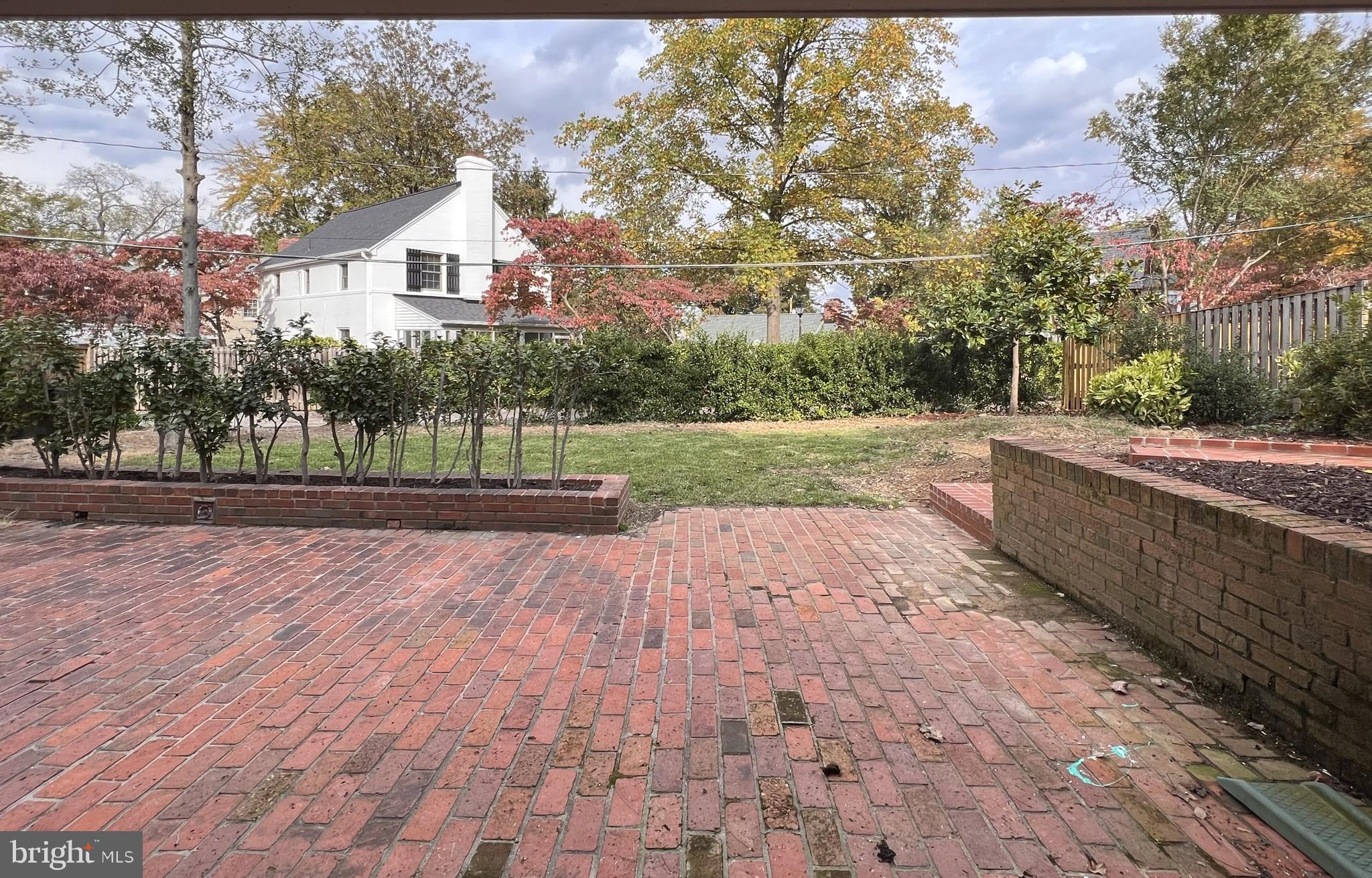 AURORA HILLS - Residential Lease