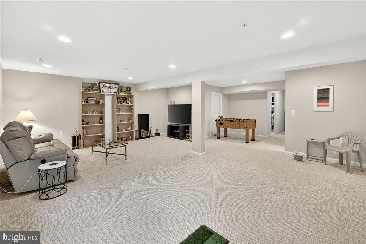 WORMANS MILL - Residential