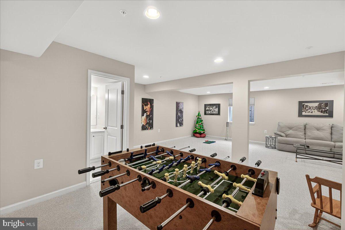 WORMANS MILL - Residential