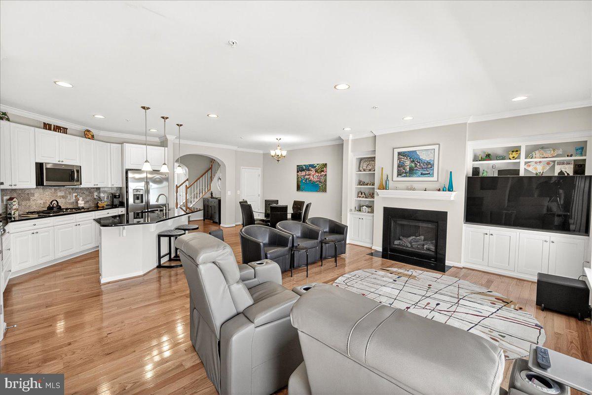 WORMANS MILL - Residential