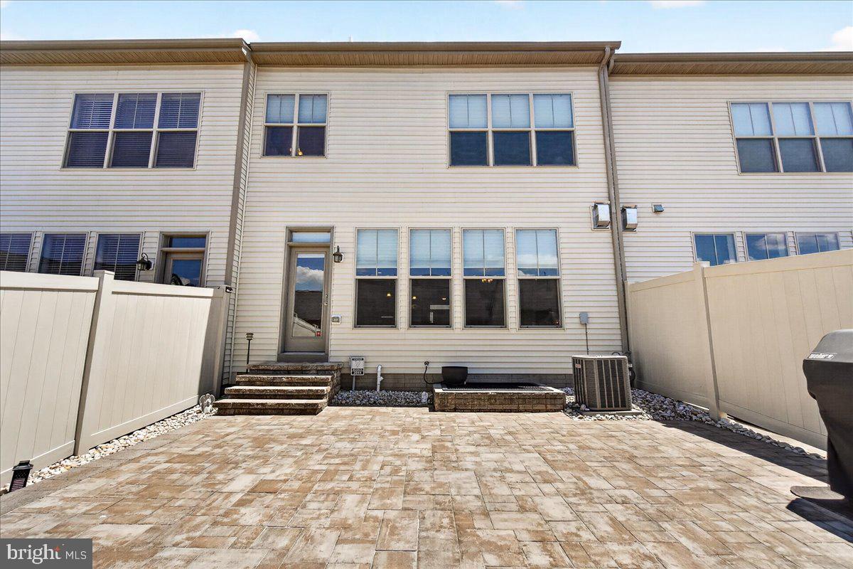 WORMANS MILL - Residential