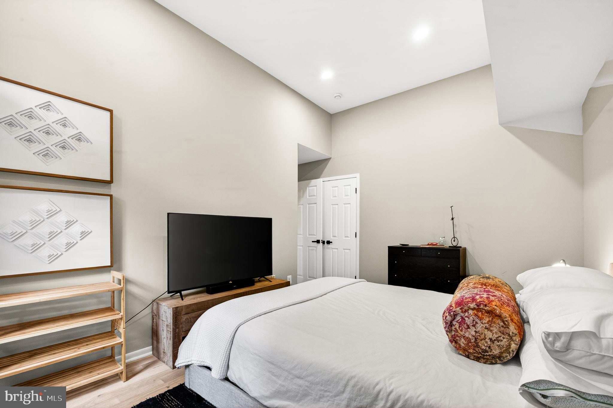 MALLARDS LANDING - Residential