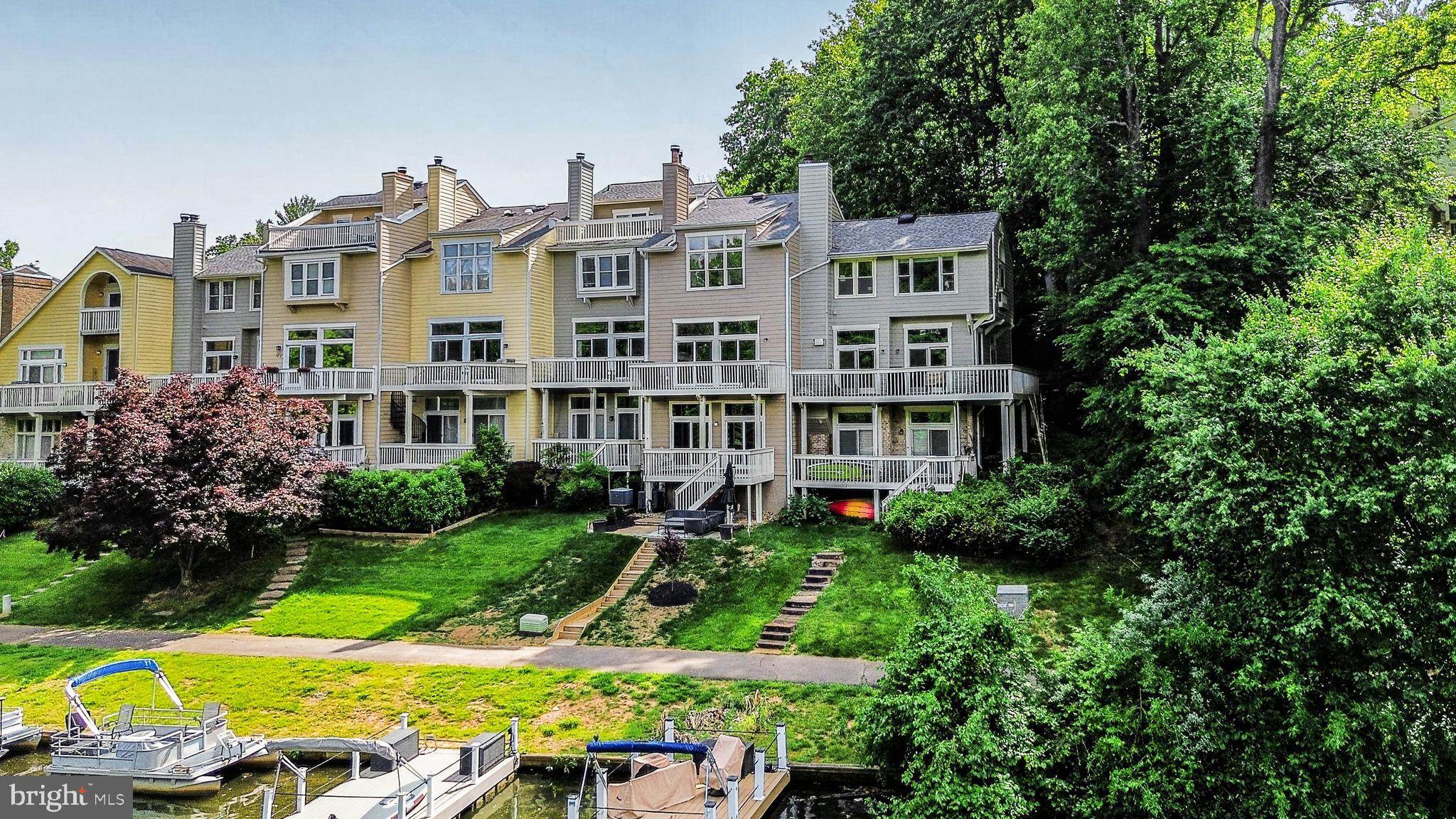MALLARDS LANDING - Residential