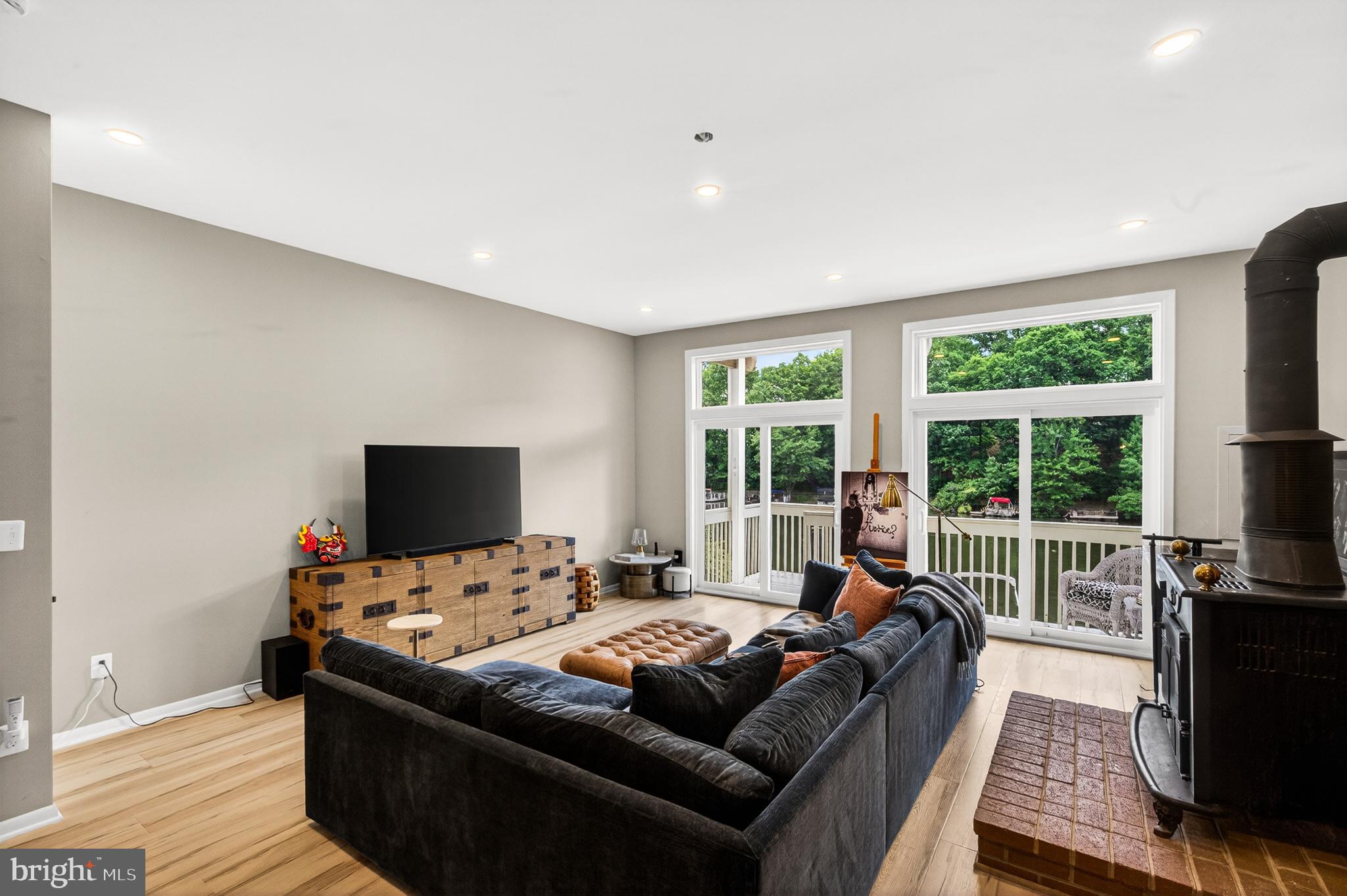 MALLARDS LANDING - Residential