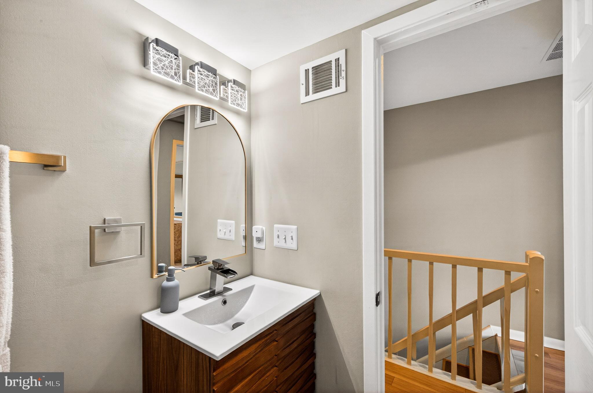 MALLARDS LANDING - Residential