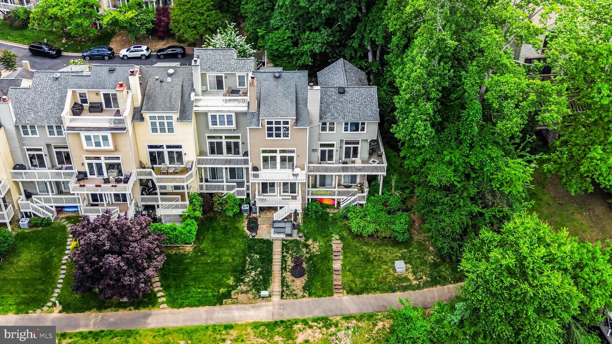MALLARDS LANDING - Residential