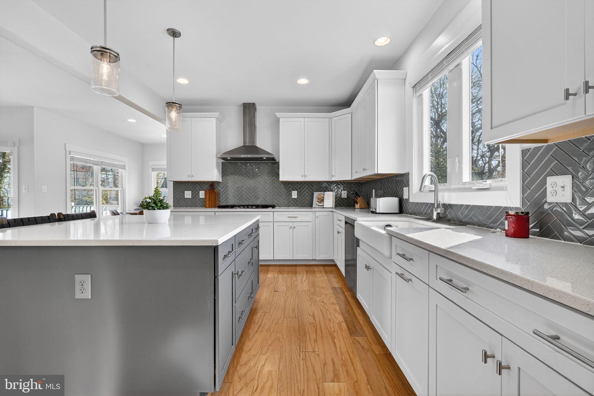 DOUGLAS PARK - Residential