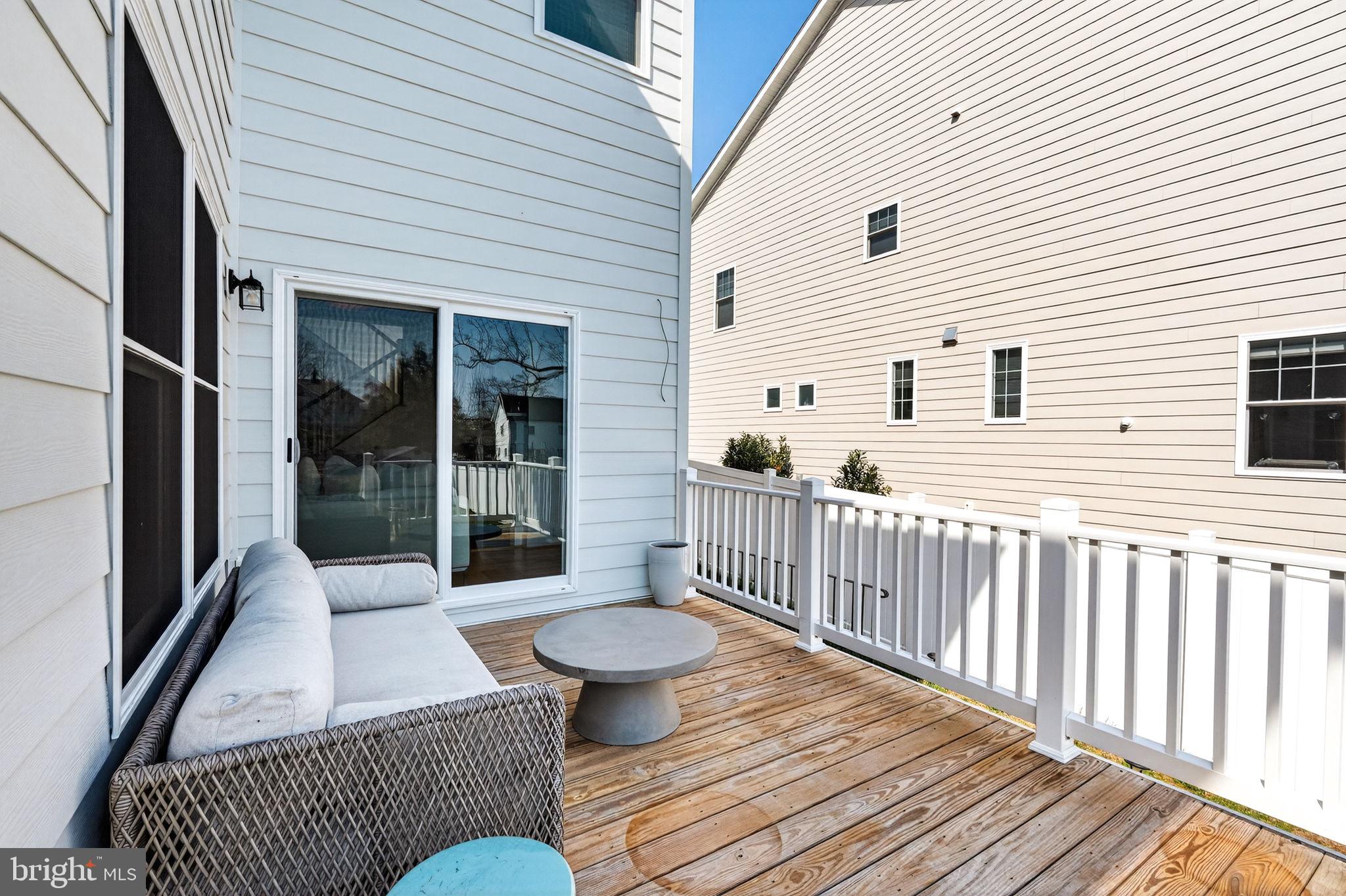 DOUGLAS PARK - Residential