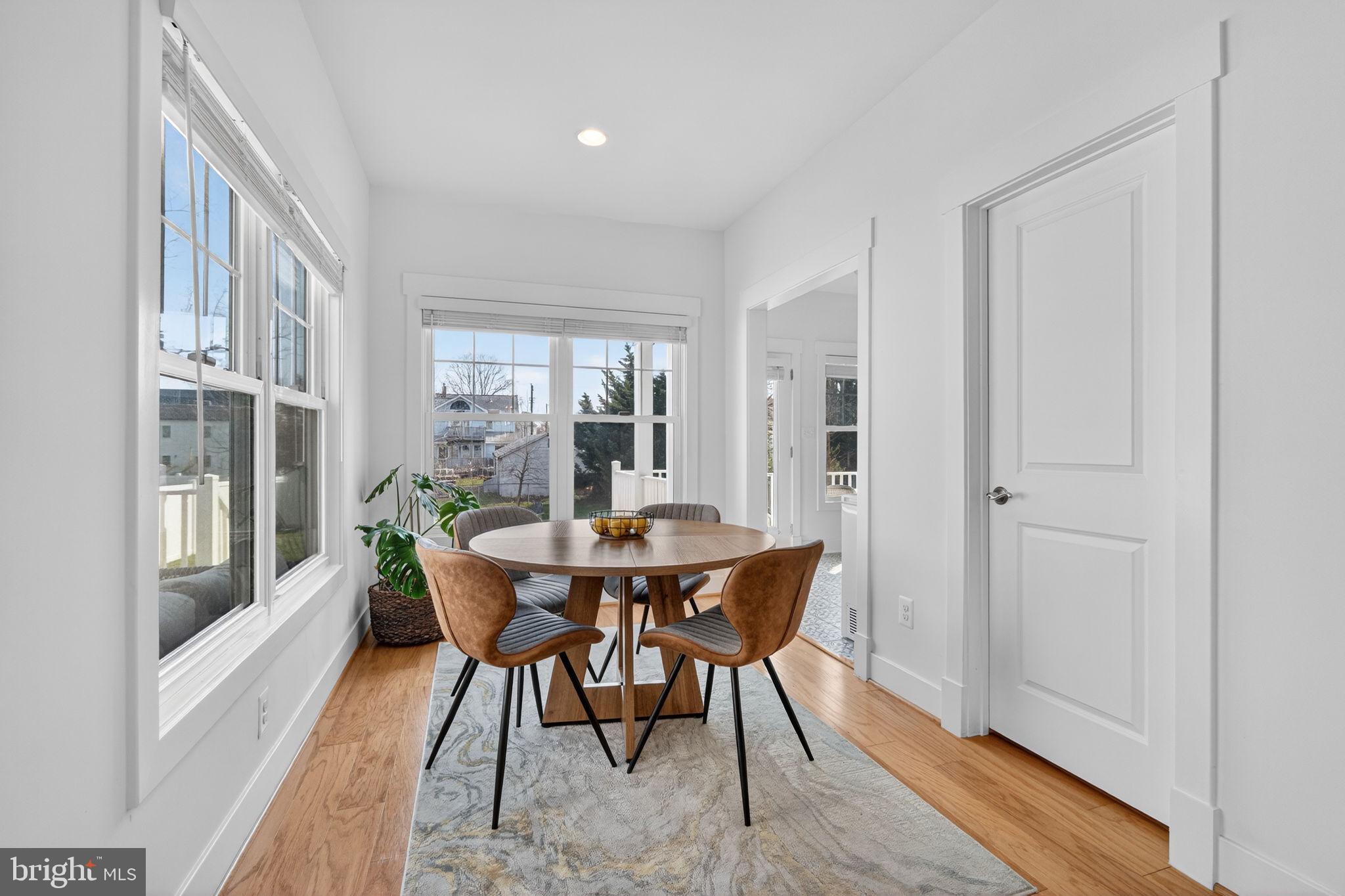 DOUGLAS PARK - Residential