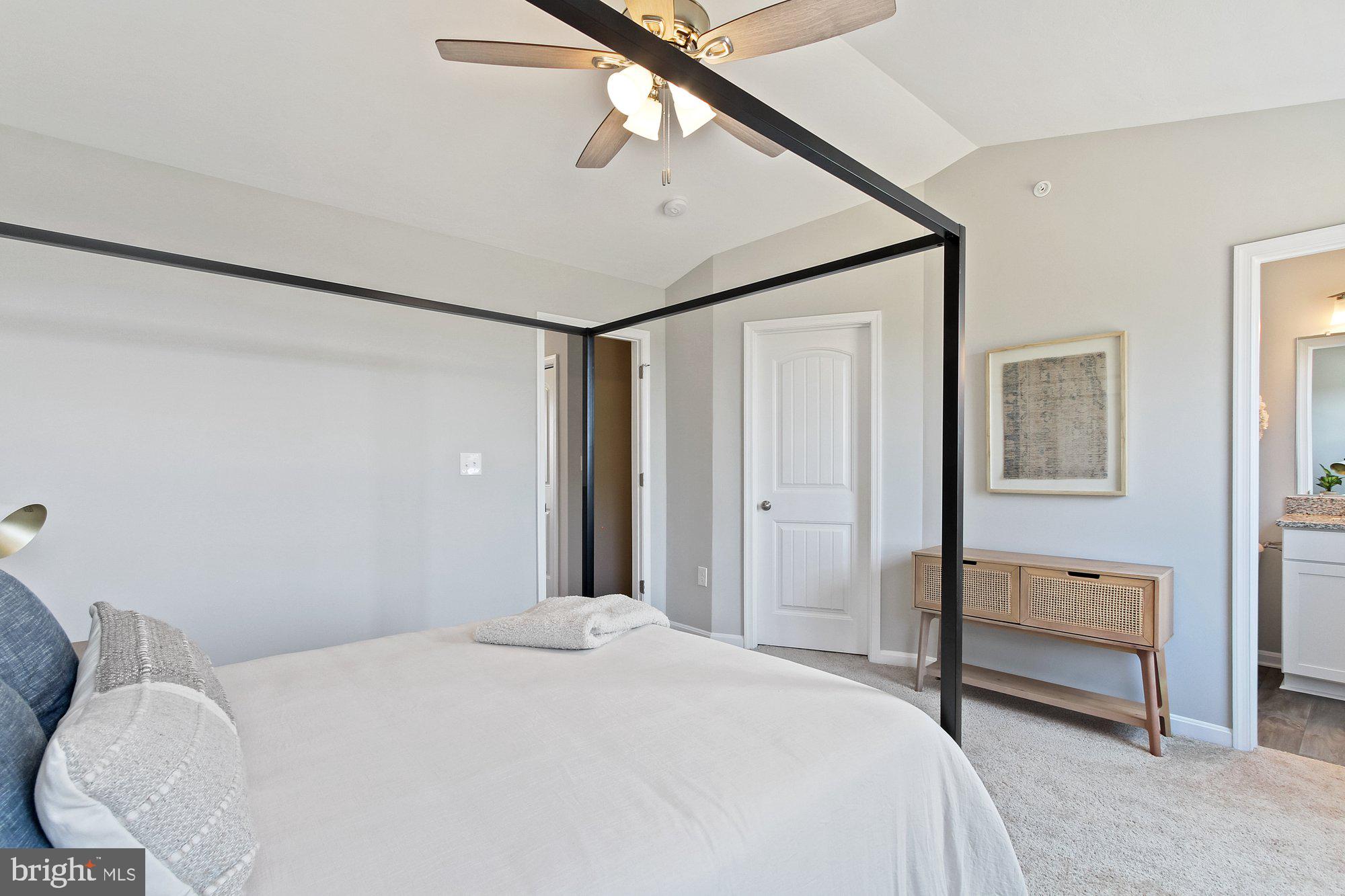 HUDSON RIDGE - Residential