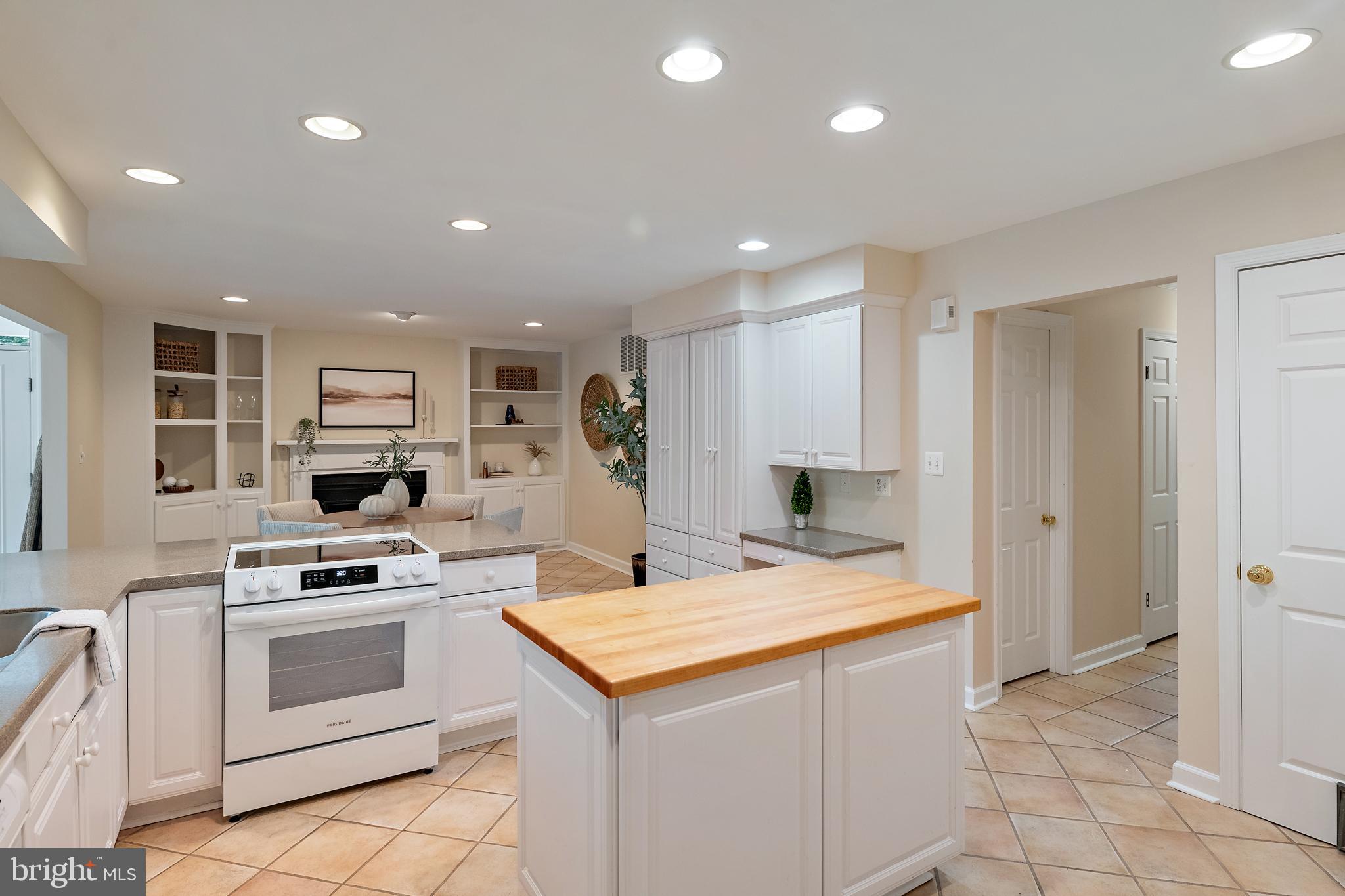 WEST ANNAPOLIS - Residential