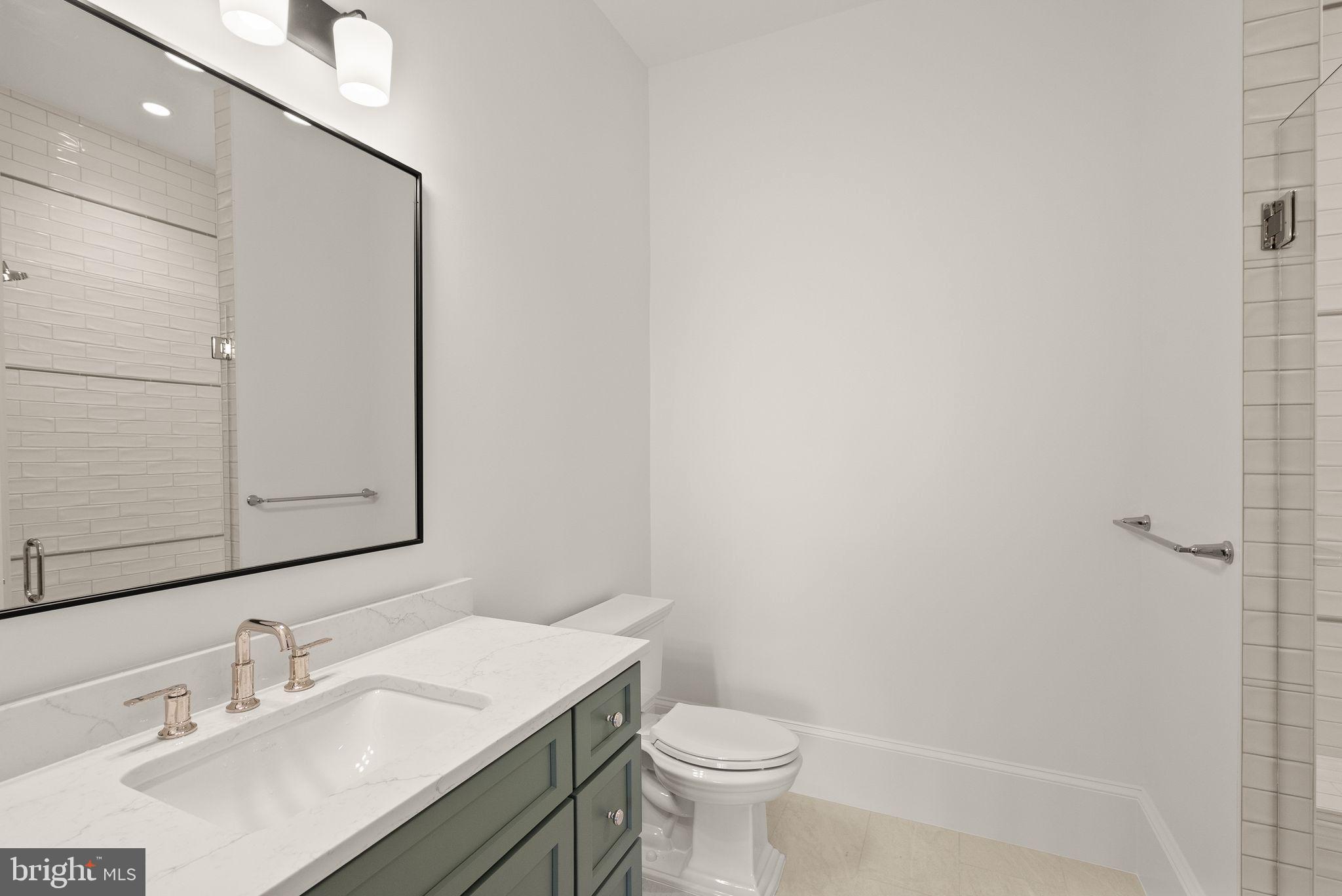 COUNTRY CLUB GROVE - Residential