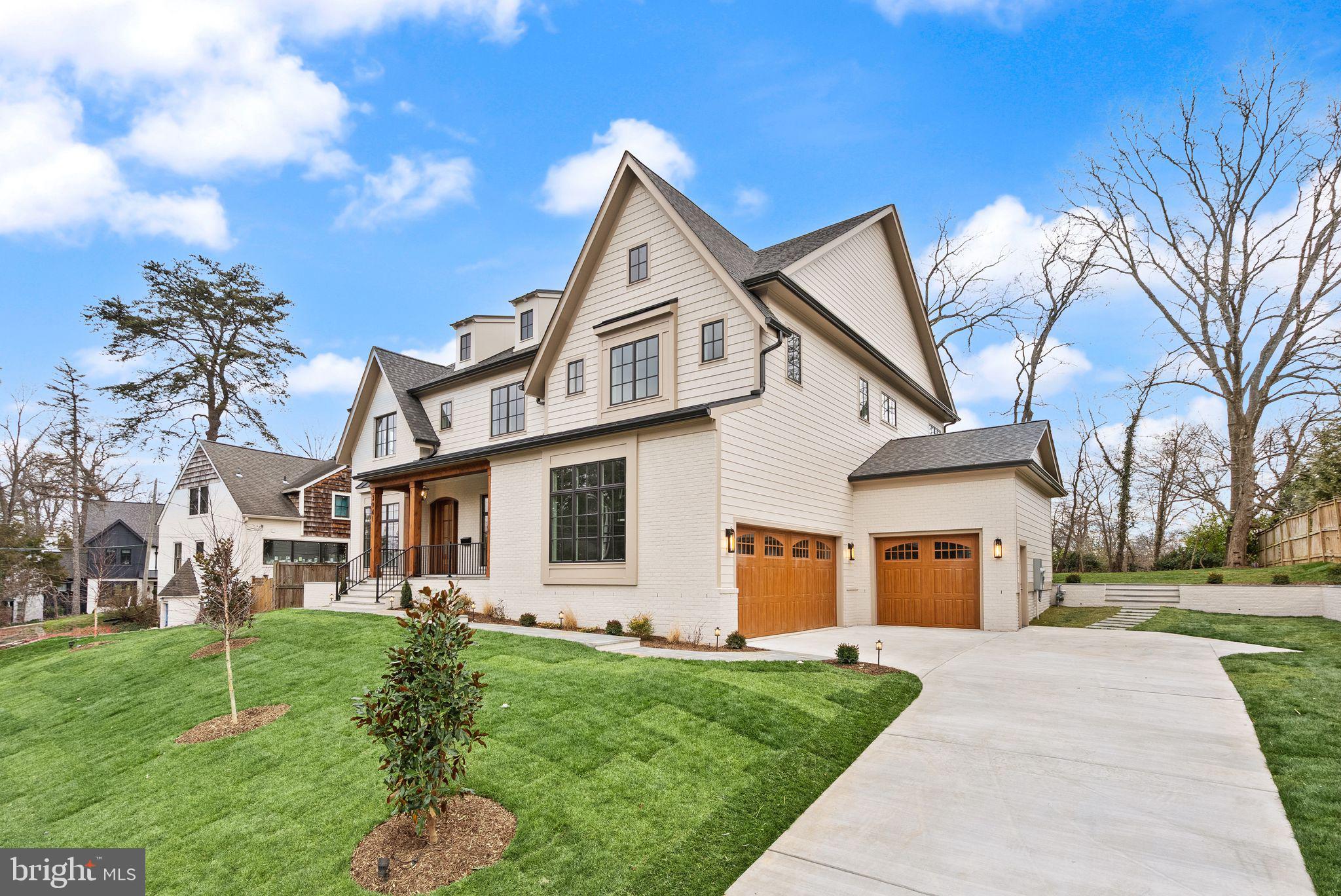 COUNTRY CLUB GROVE - Residential
