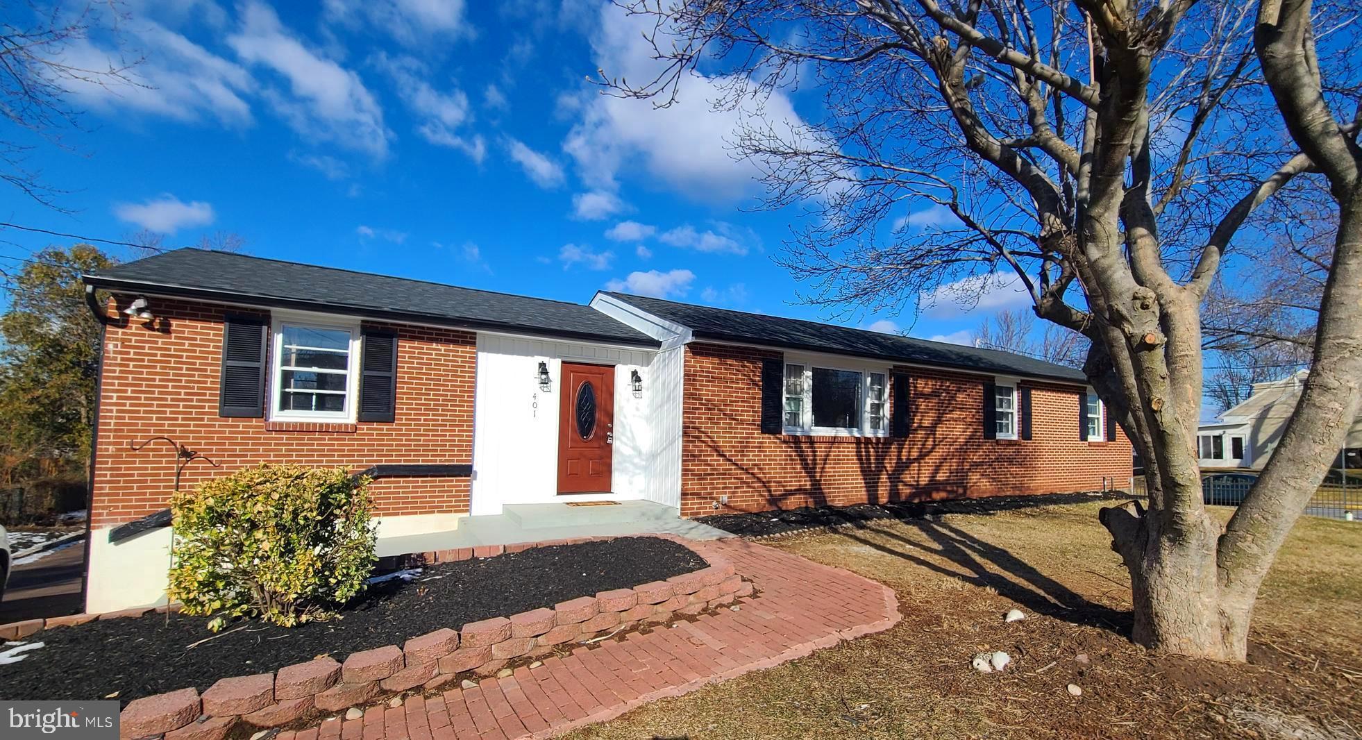 Welcome to this Sprawing One-Level Living, Brick Ranch Home in Telford, PA.  This Meticulously Updated Home has 4 Spacios  Bedrooms and 2 Full Bathrooms with over 2800 square feet of living area including a Primary Suite with Private Ensuite Bathroom.  Lovely Front Door Entry way Foyer featuring Hardwood Floors, Crown Molding and Chair Rails!  You will Love the Open Floor Plan and all the Natural Light that flows throughout this home.  The layout Seamlessly blends the kitchen, diningroom and living areas creating the Perfect space for both everyday living and entertaining.  Hardwood Floors are throught the entire home along with Crown Molding and Chair Rails in the Kitchen, Dining Room and down the Hallway! The Beautiful Kitchen features Shaker Style Cabinetry, Level 5 Granite Countertops, Herringbone Ceramic Backsplash, Large Island with extra Large Drawer Storage and extra wide walking space between base cabinets and island.  The kitchen is also equipped with Stainless Steel Appliances and plenty of recessed, task and accent lighting.  Truely a Chiefs Dream! !
 Off the foyer you'll  gain access to a One car Garage & Entry to an expansive finished basement with outside exit to rear yard including a large Deck and Patio area.  The basement level of this home has  been waterproofed  and has plenty of natural lighting as well as a utility room, large laundry area and ample storage.  
Additional Highlights include Central A/C, Forced Hot Air Heating, Large Deck, Patio Area, Brick Ramp Style Walkway to Front Door, Lots of Parking and Decorative Aluminum Fencing around Property.
Close to Souderton Borough Communiy Park, Centennial Park with Baseball, Softball and Soccer Fields, Pavilions and Playgrounds.  Also having  easy access to Downtown Souderton with plenty of Eateries, Retail Stores, Theaters and so much more.  This home is in  minutes from  major roads Route 309, Route 113 and PA Turnpike.
Schedule your Showing Today to see this Lovely Home located at 401 East Reliance Rd, Telford.  You will be glad you did ...It will be Sure to Impress!!
