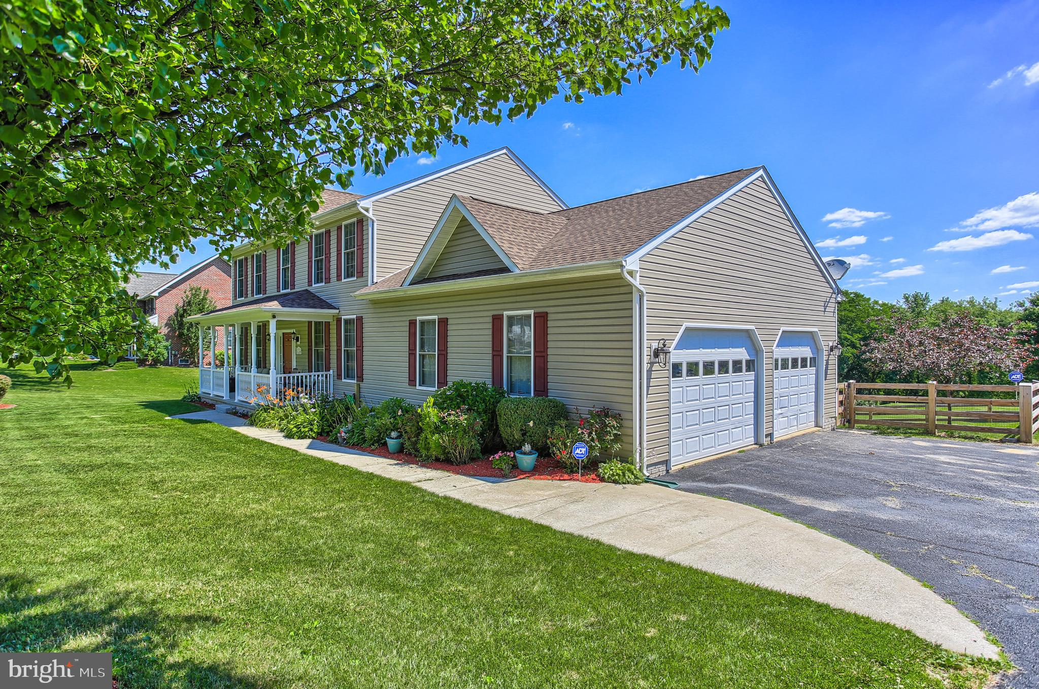 FOX CHASE - Residential