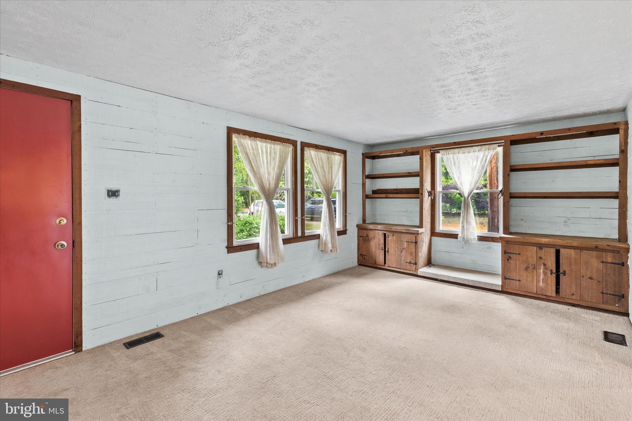 UPPER FERRY ACRES - Residential